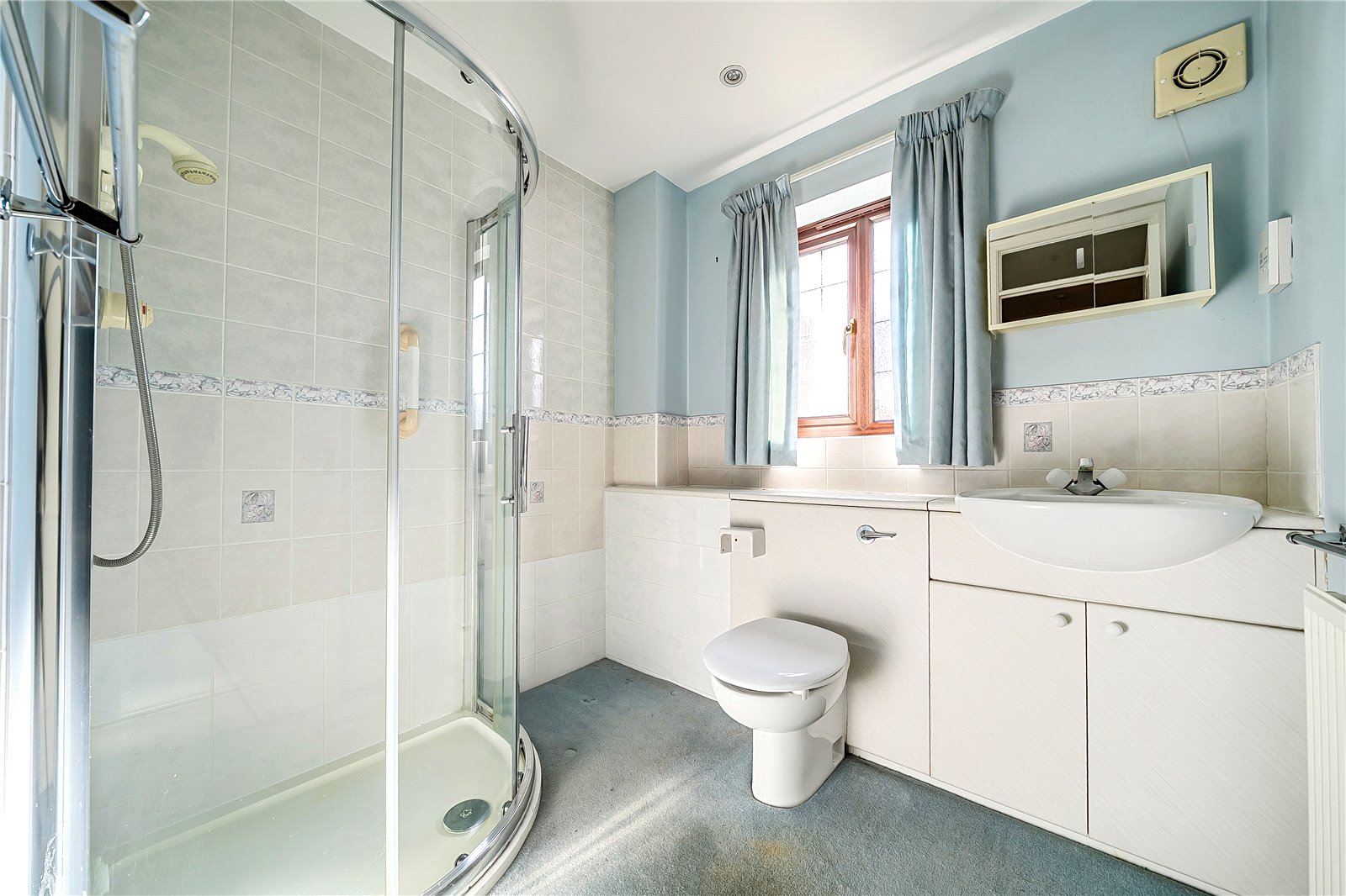 4 bedroom House for sale in Cheltenham