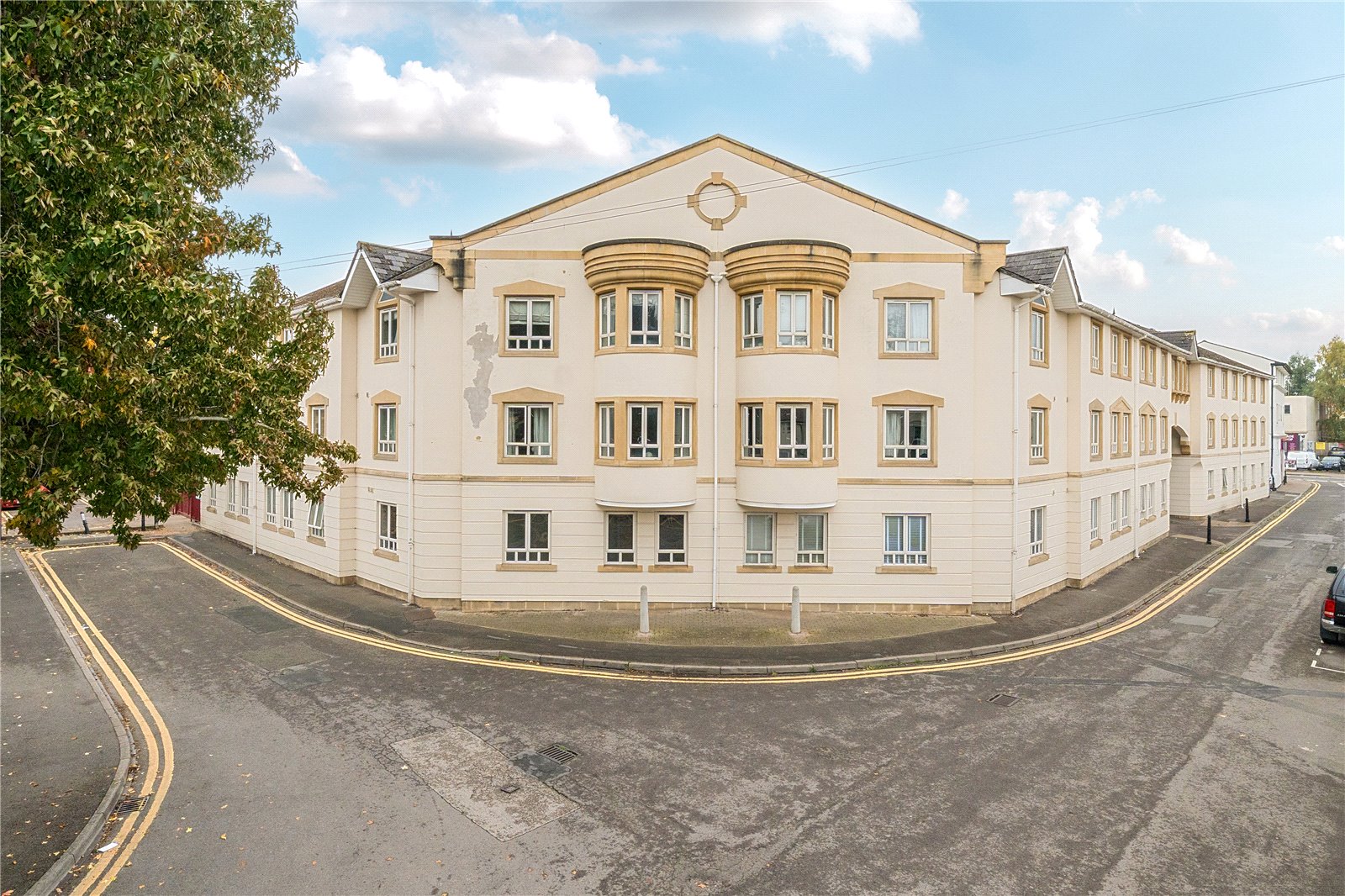 2 bedroom Flat for sale in Sherborne Street, Cheltenham