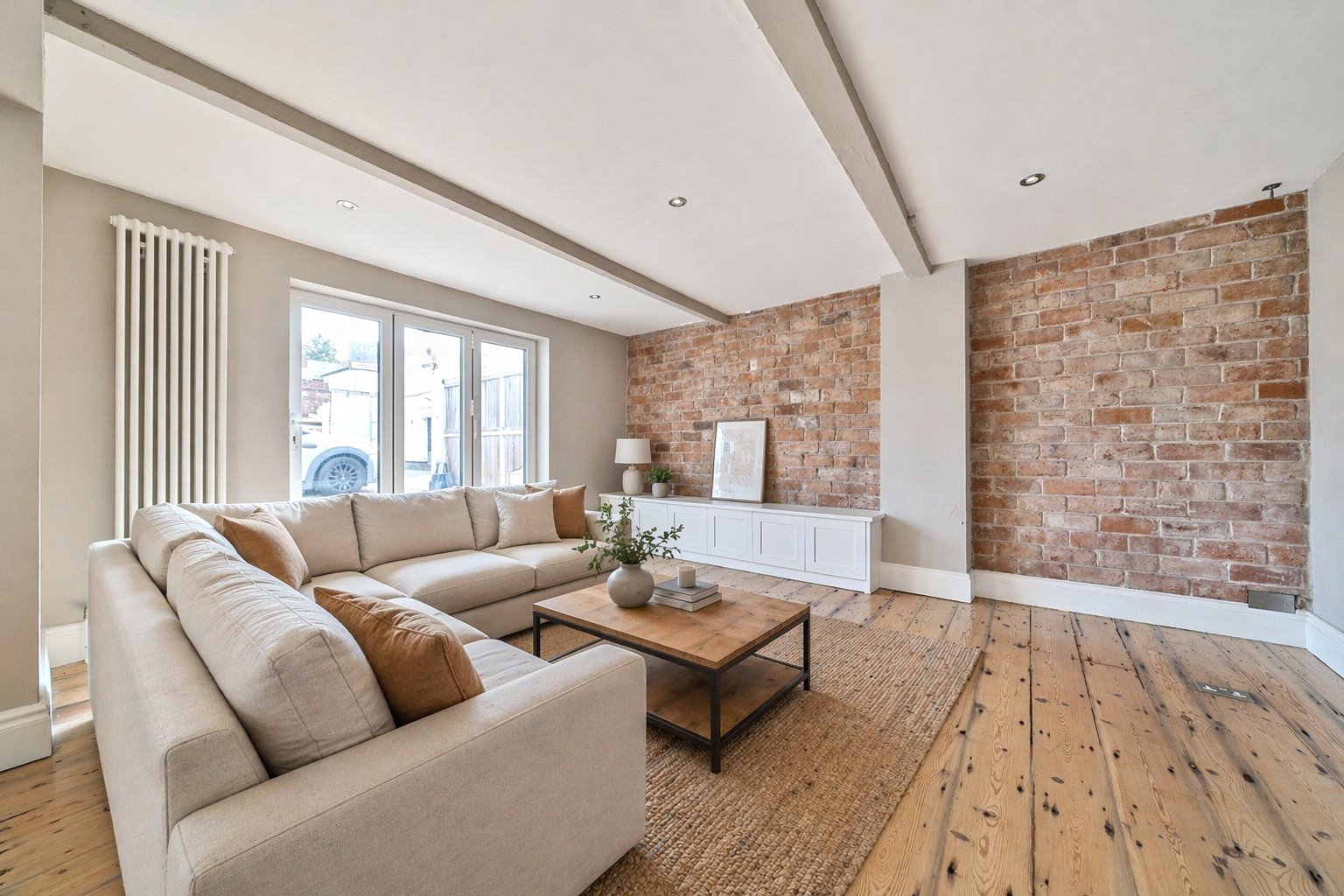 3 bedroom House for sale in Cheltenham