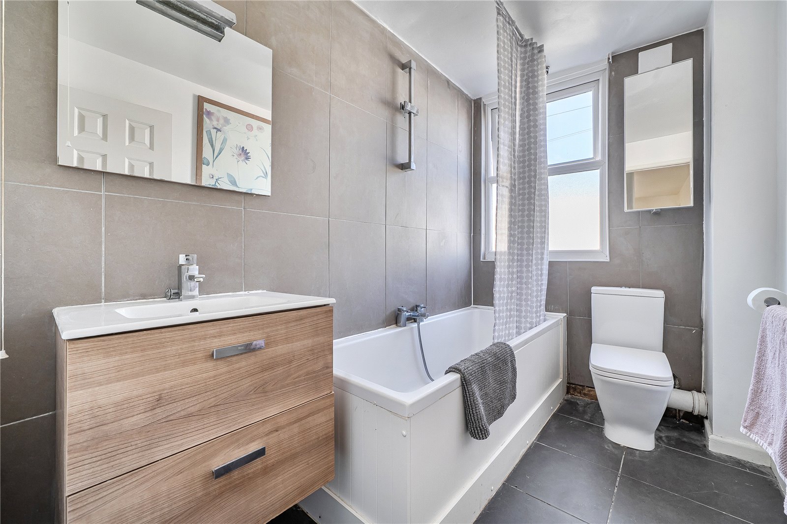 3 bedroom House for sale in Cheltenham