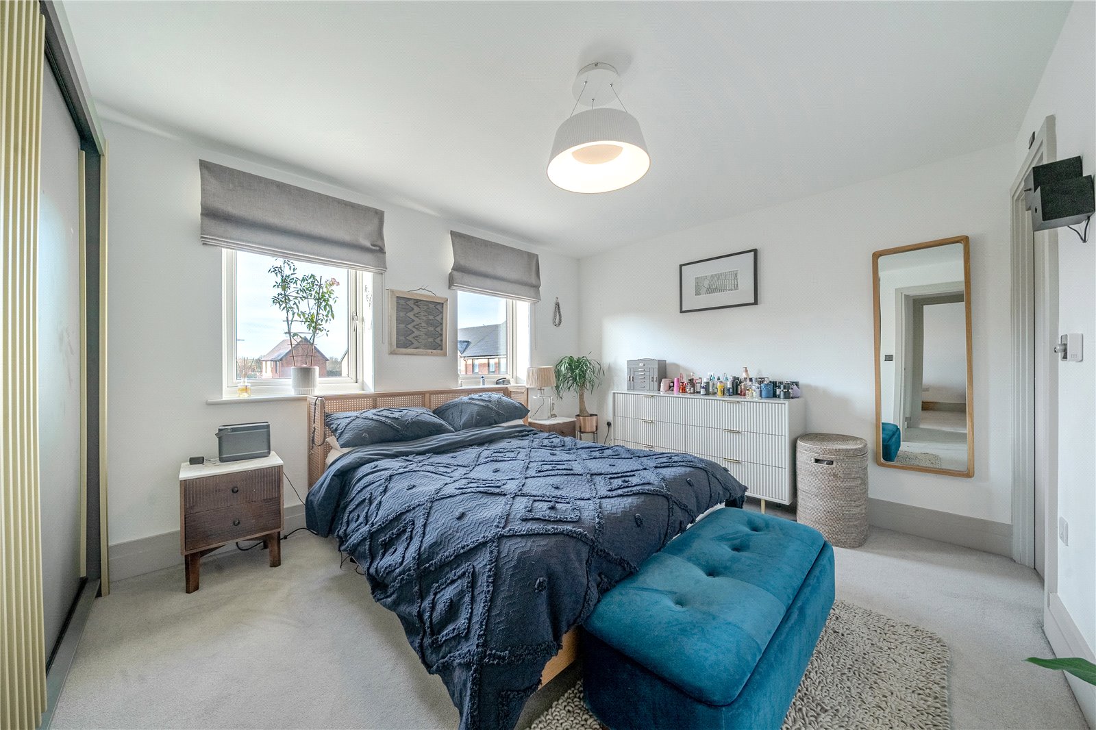 4 bedroom House for sale in Bishops Cleeve, Cheltenham