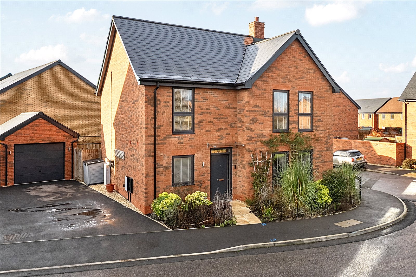 4 bedroom House for sale in Bishops Cleeve, Cheltenham