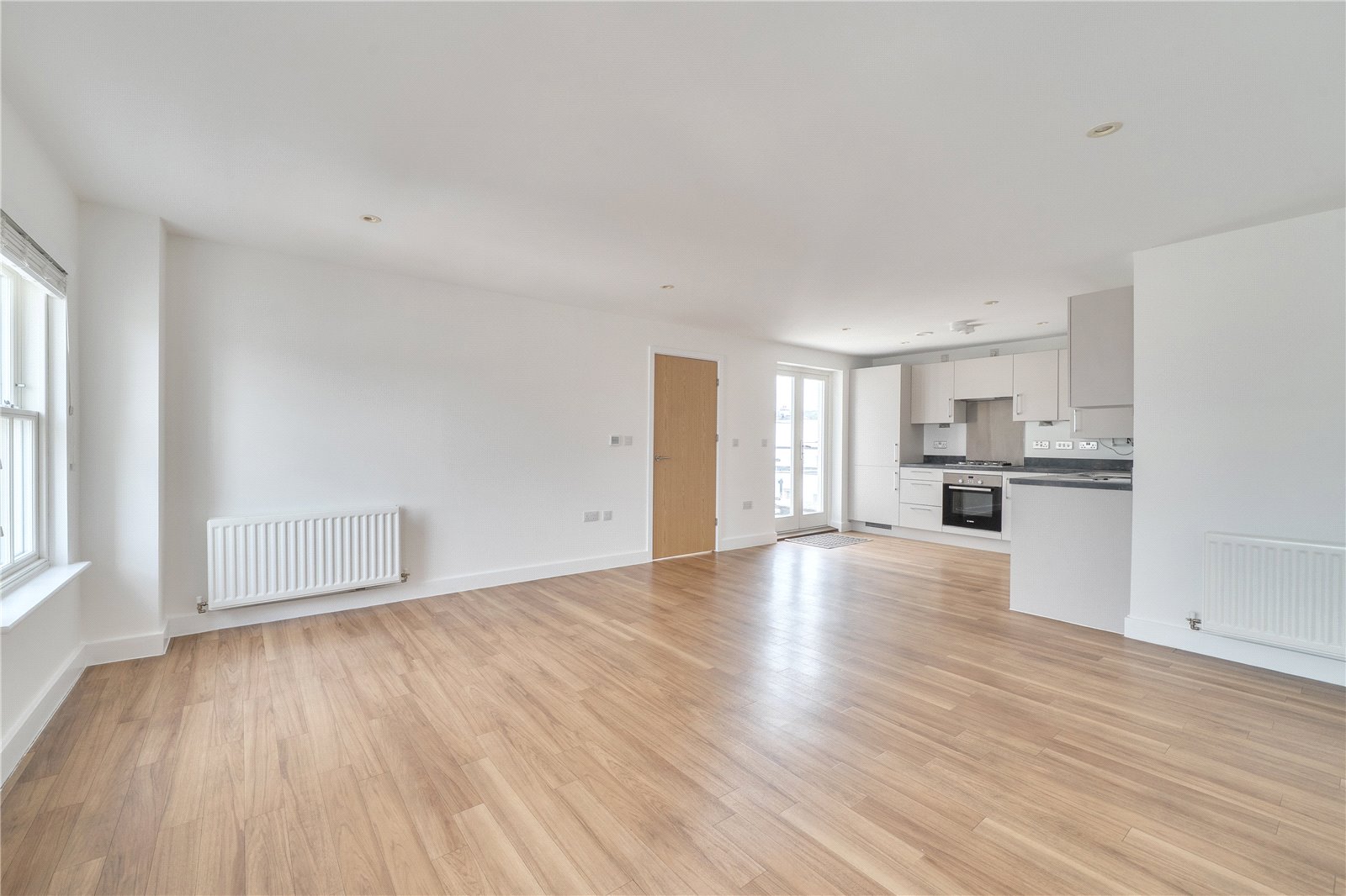 3 bedroom Flat for sale in Cheltenham