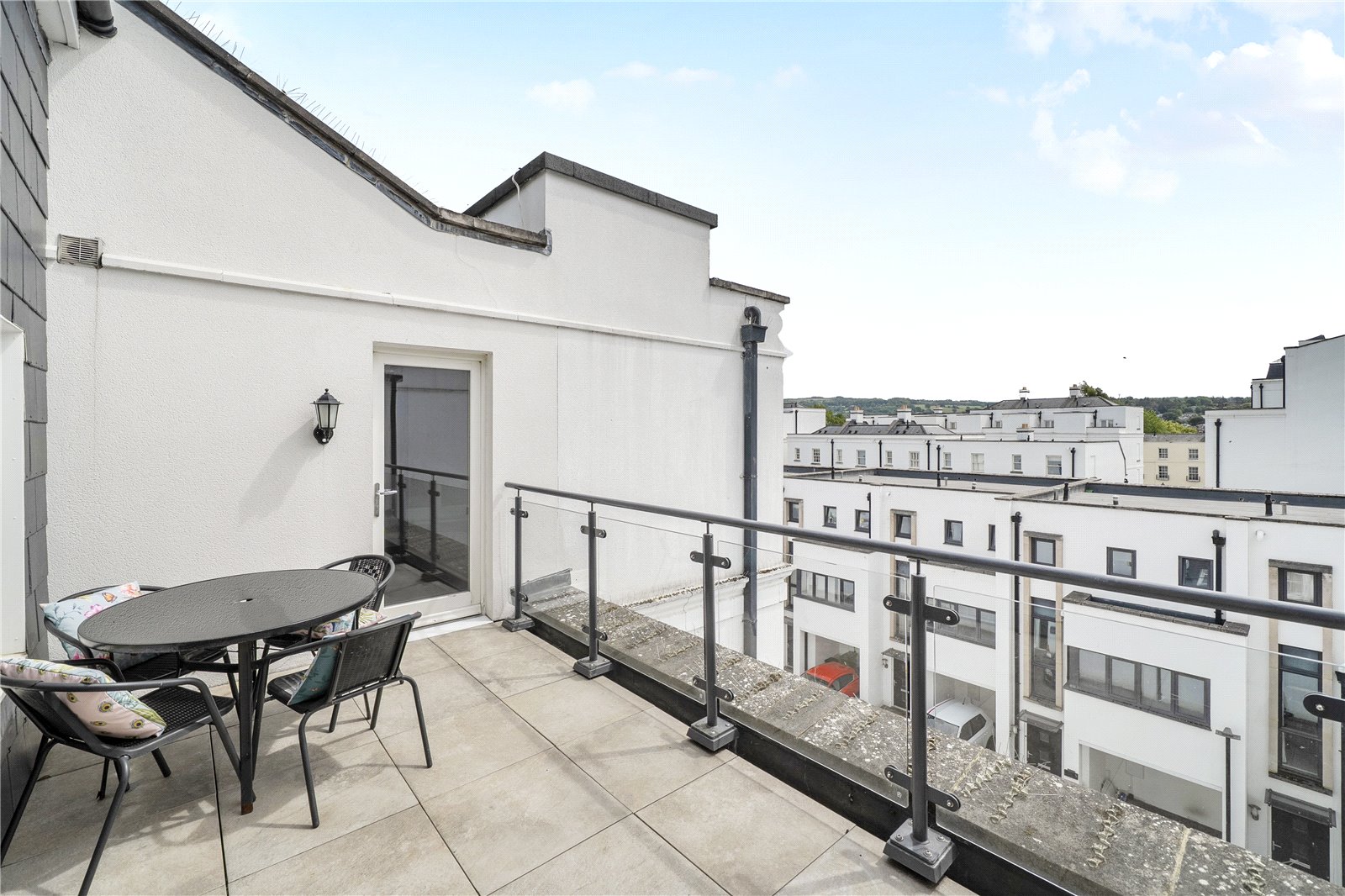 3 bedroom Flat for sale in Cheltenham