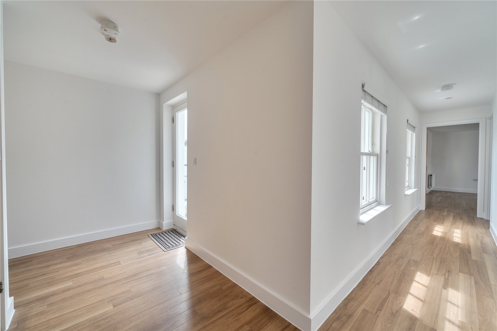 3 bedroom Flat for sale in Cheltenham