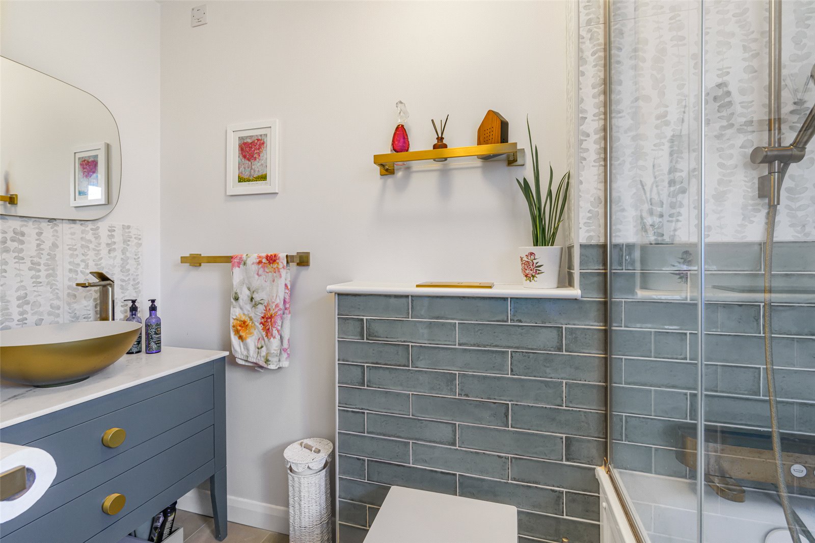3 bedroom Bungalow for sale in Leckhampton, Cheltenham