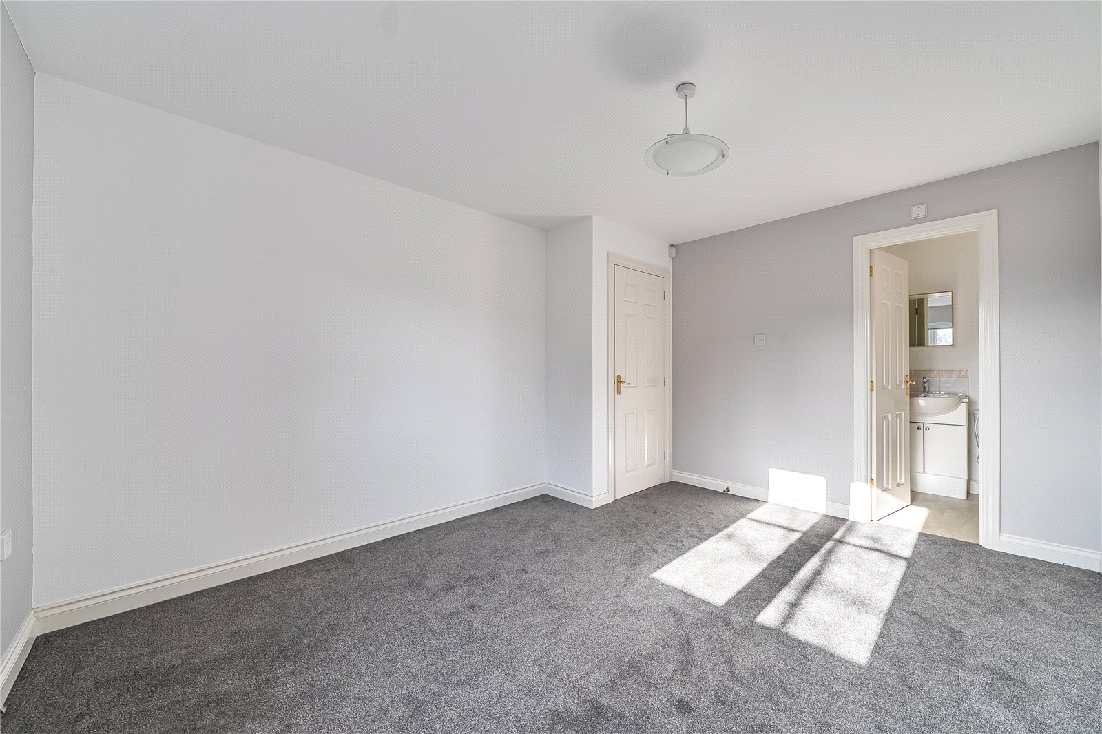 4 bedroom House for sale in Cheltenham