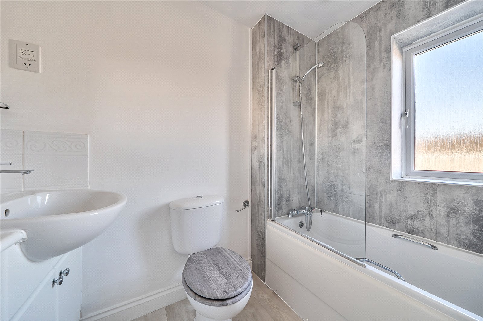 4 bedroom House for sale in Cheltenham