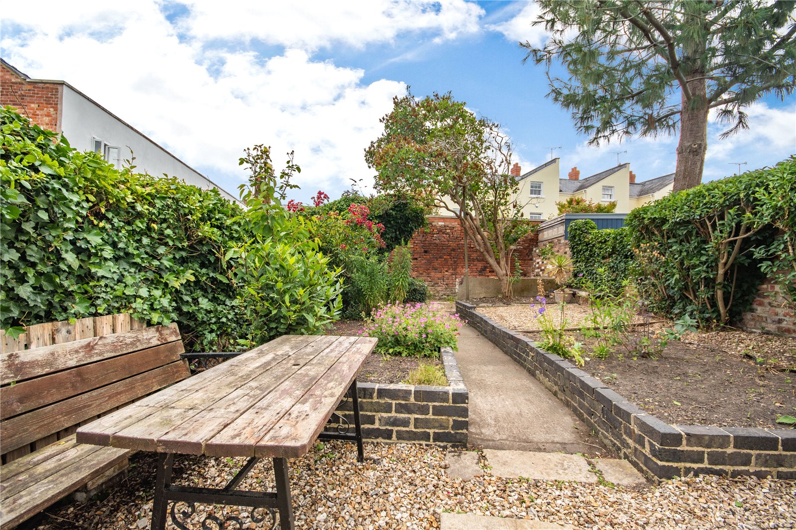 3 bedroom House for sale in The Suffolks, Cheltenham