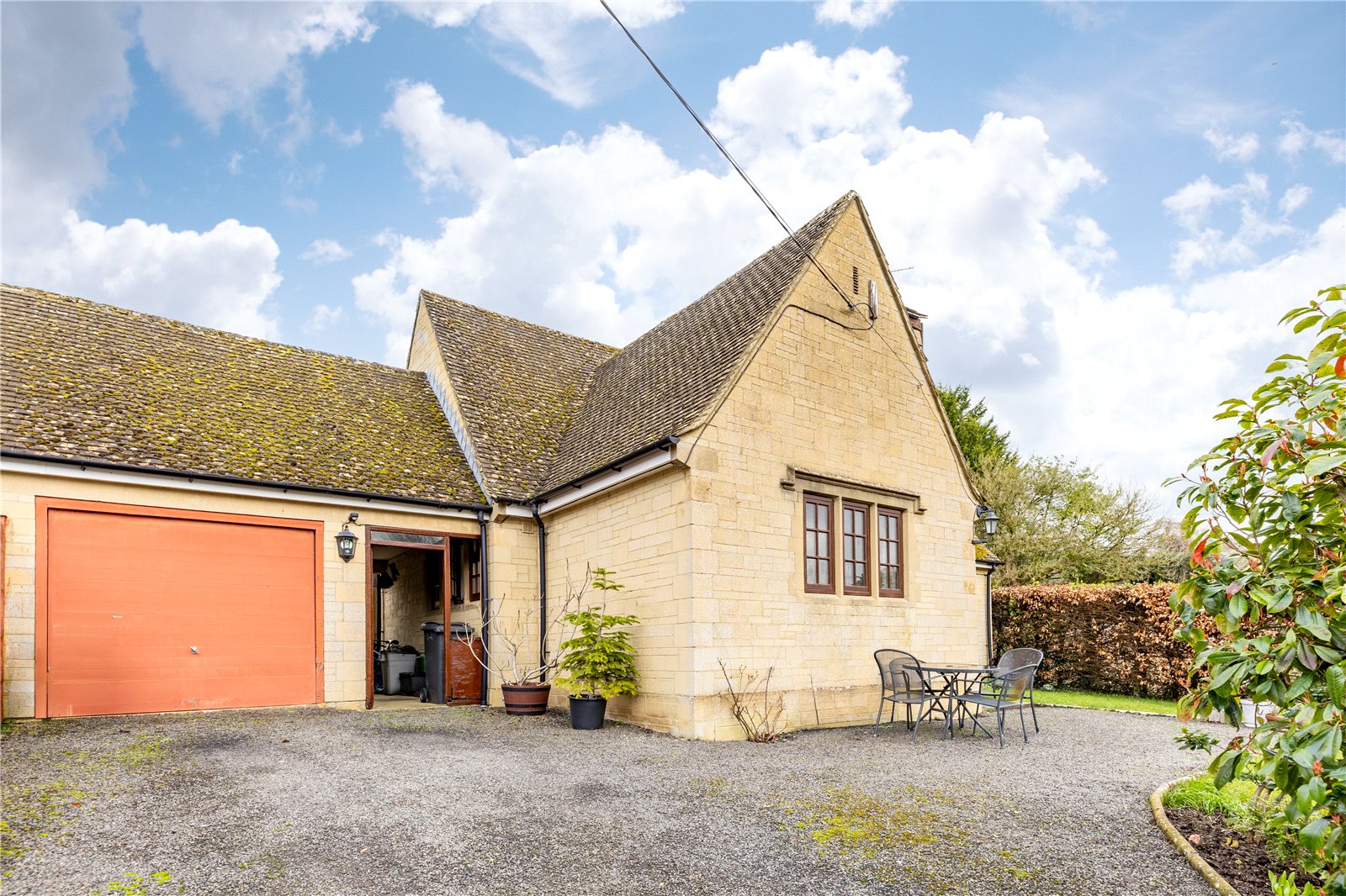 4 bedroom House for sale in Chedworth, Cheltenham