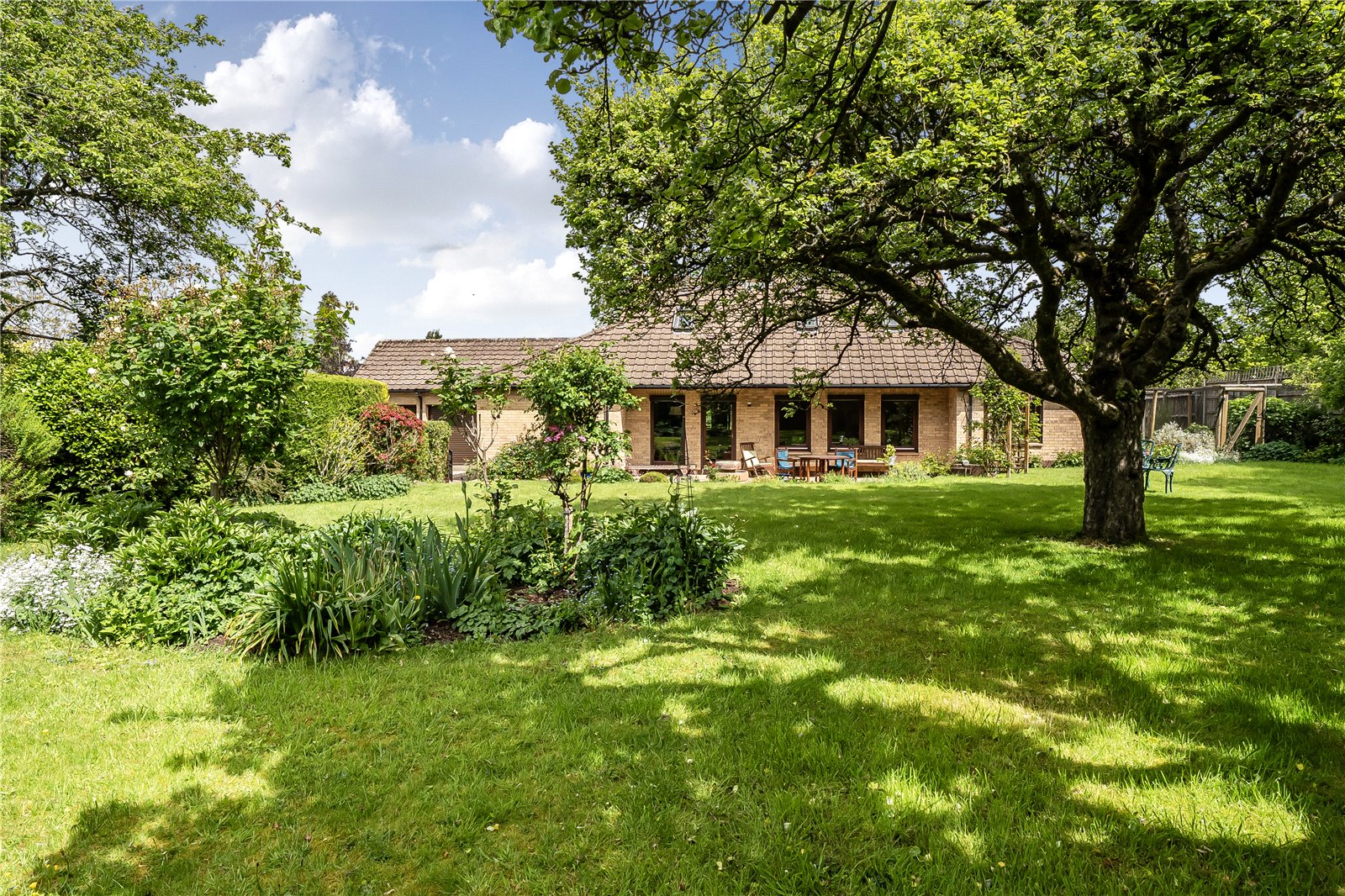 5 bedroom House for sale in Cheltenham