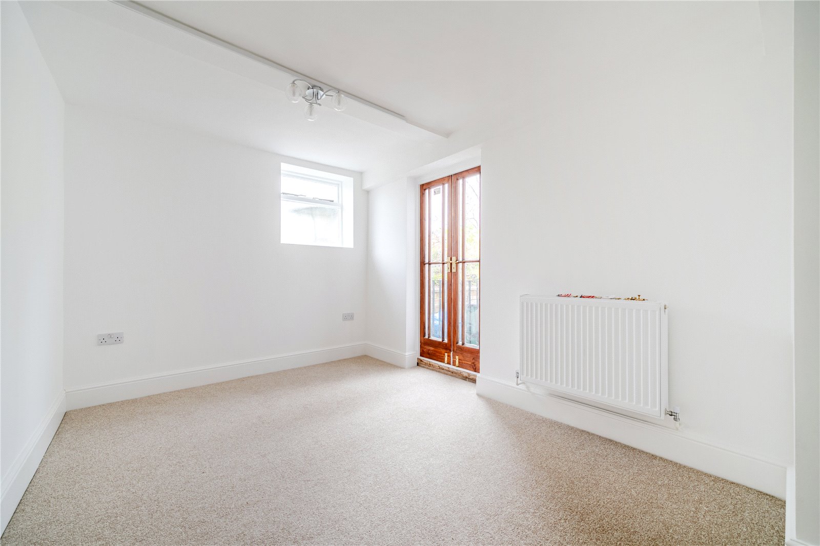 2 bedroom Flat for sale in Cheltenham