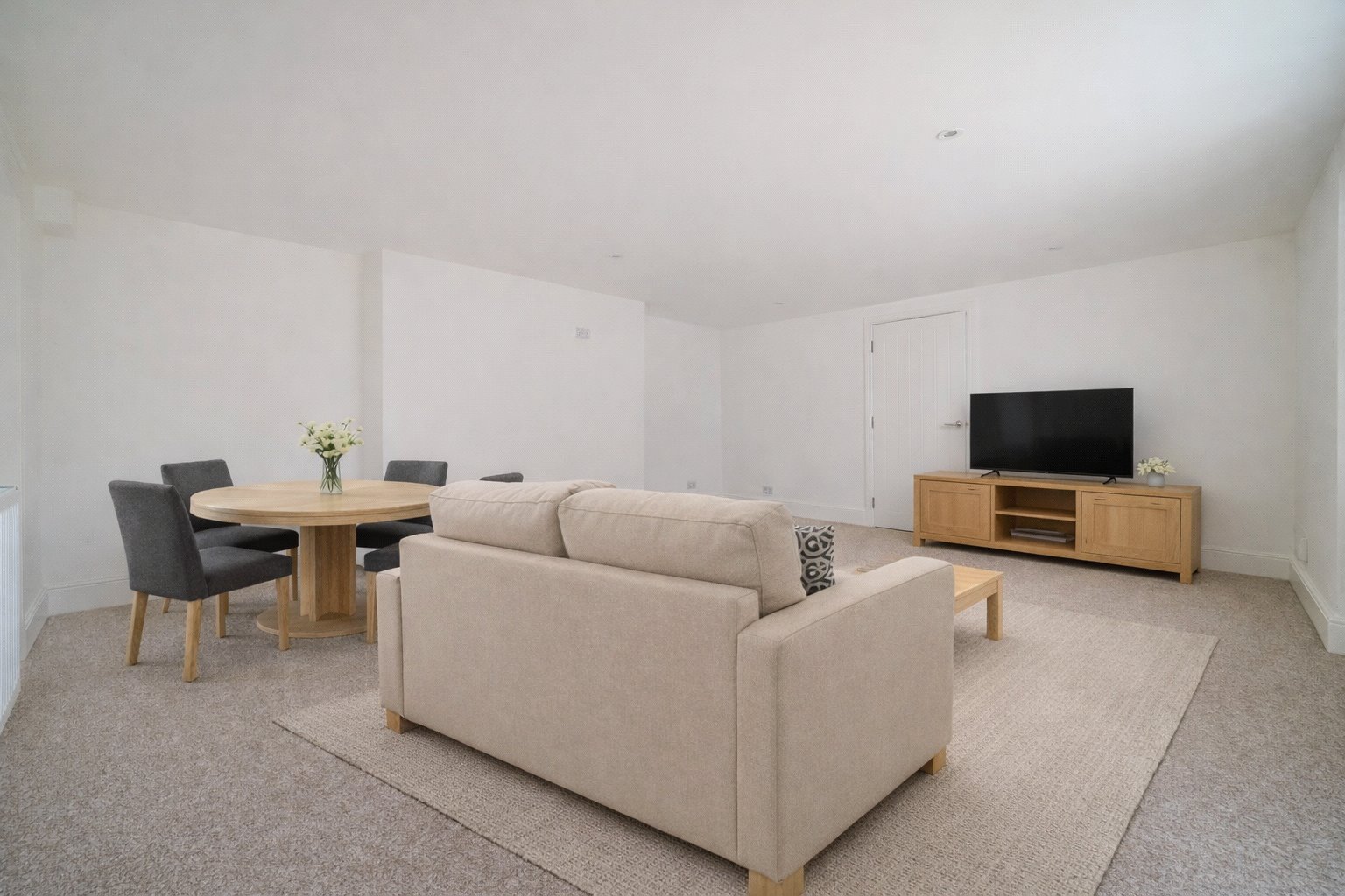2 bedroom Flat for sale in Cheltenham