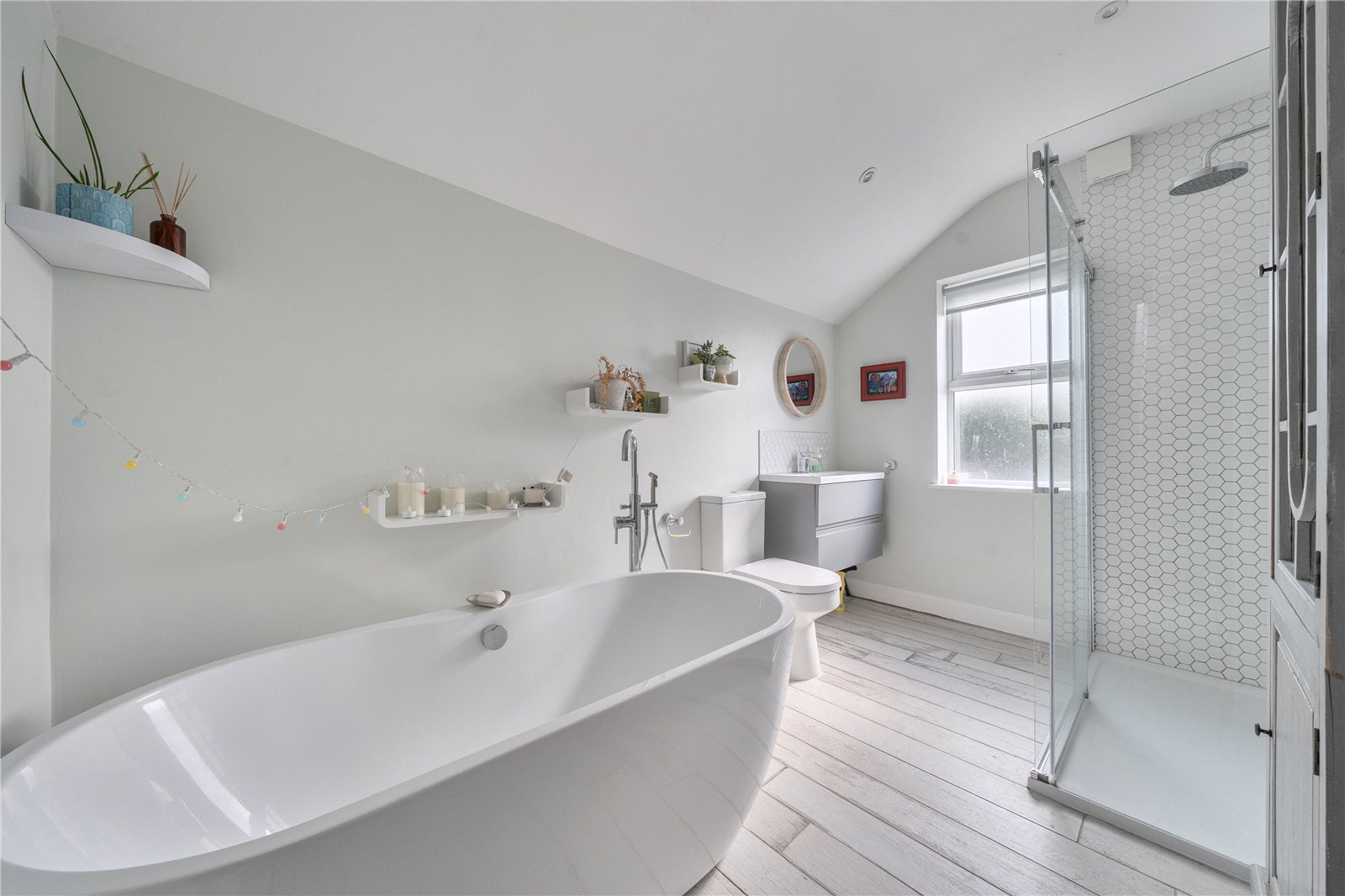 2 bedroom House for sale in Cheltenham