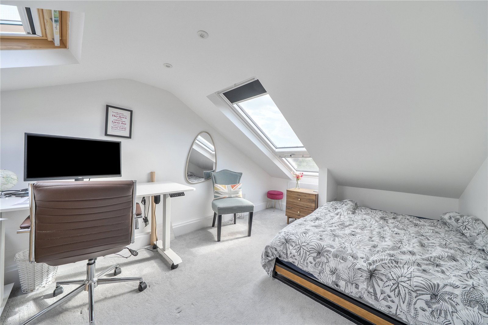 2 bedroom House for sale in Cheltenham