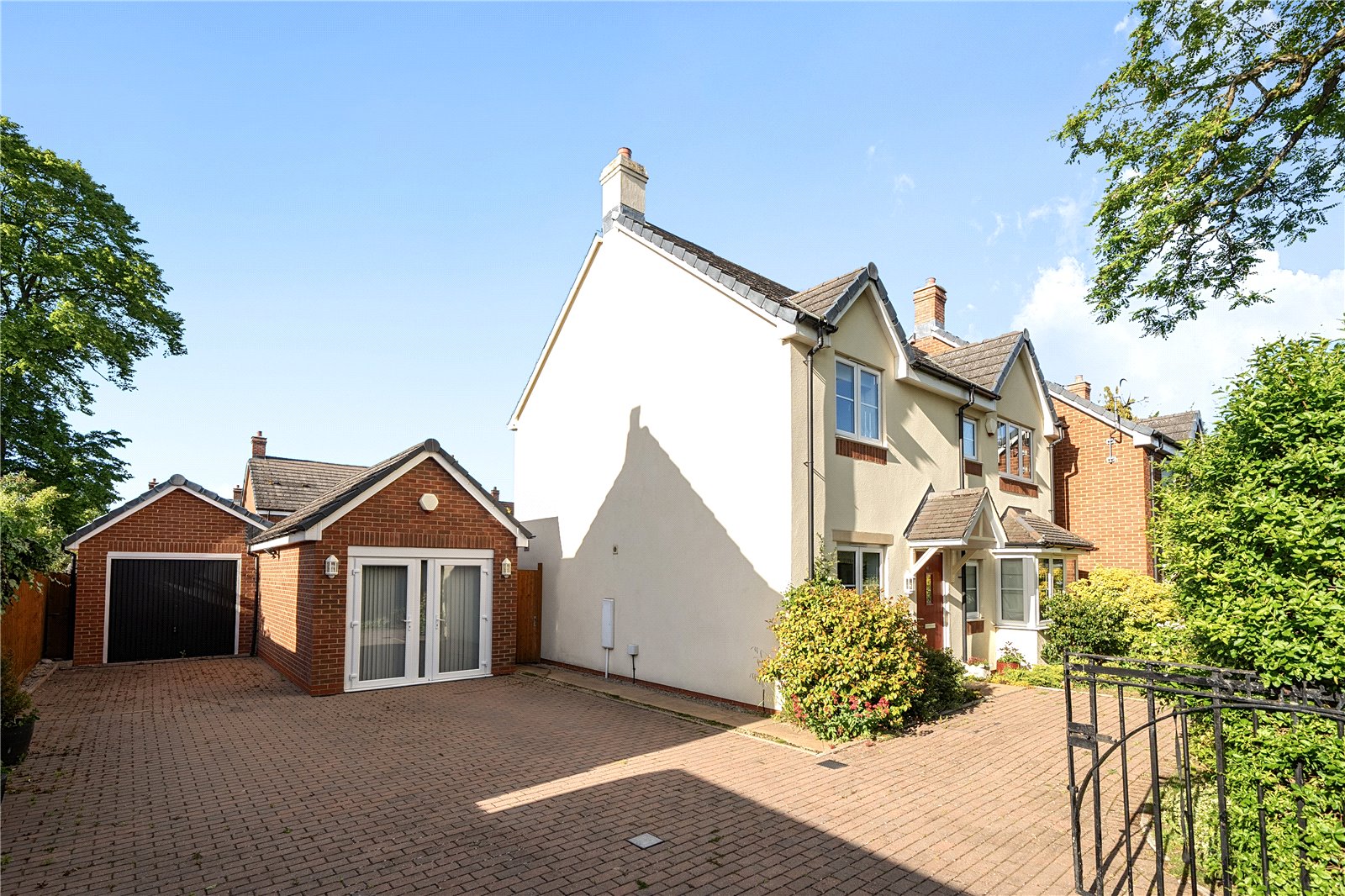 4 bedroom House for sale in Cheltenham