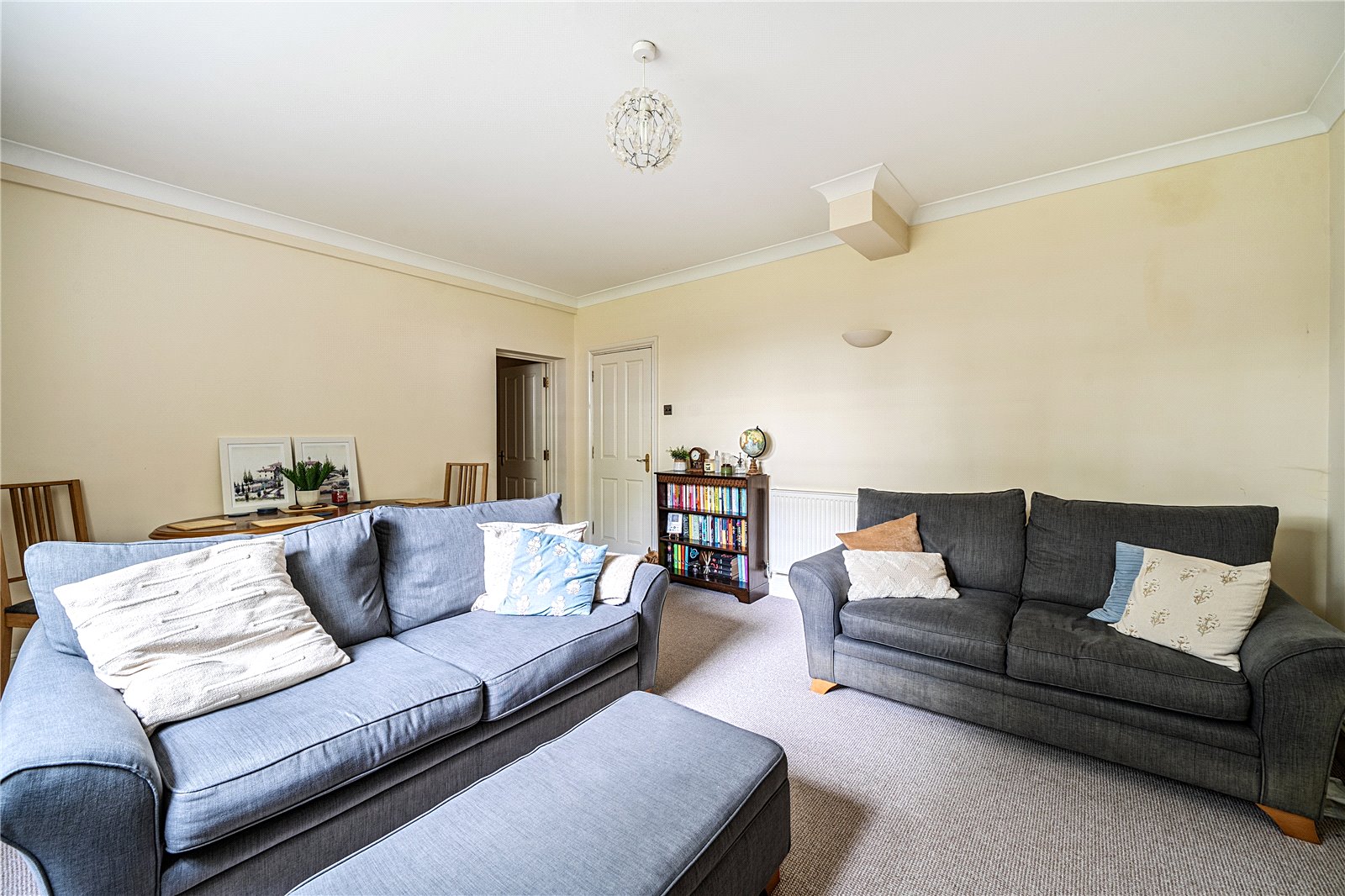 2 bedroom Flat for sale in Cheltenham