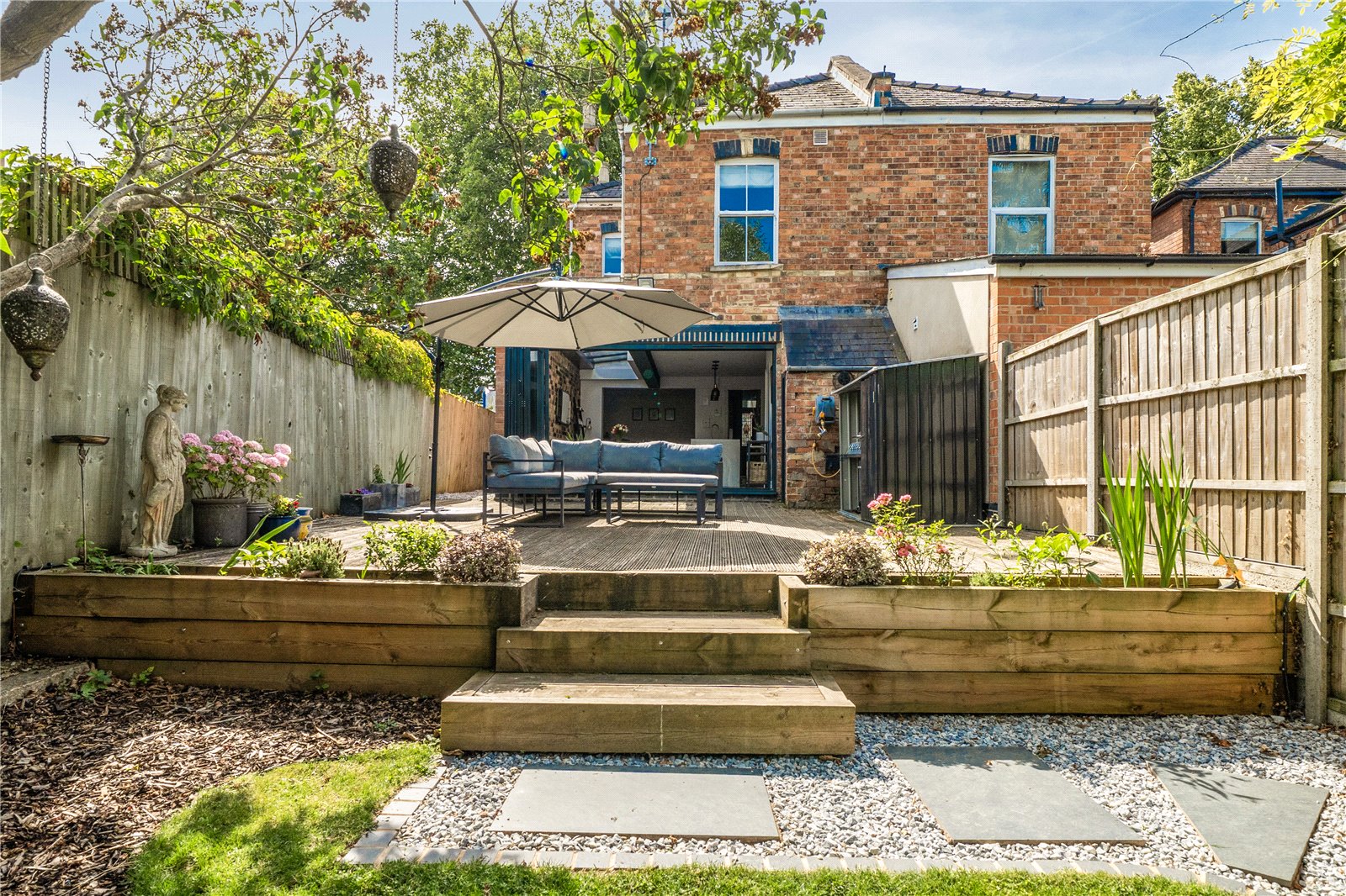 4 bedroom House for sale in Cheltenham
