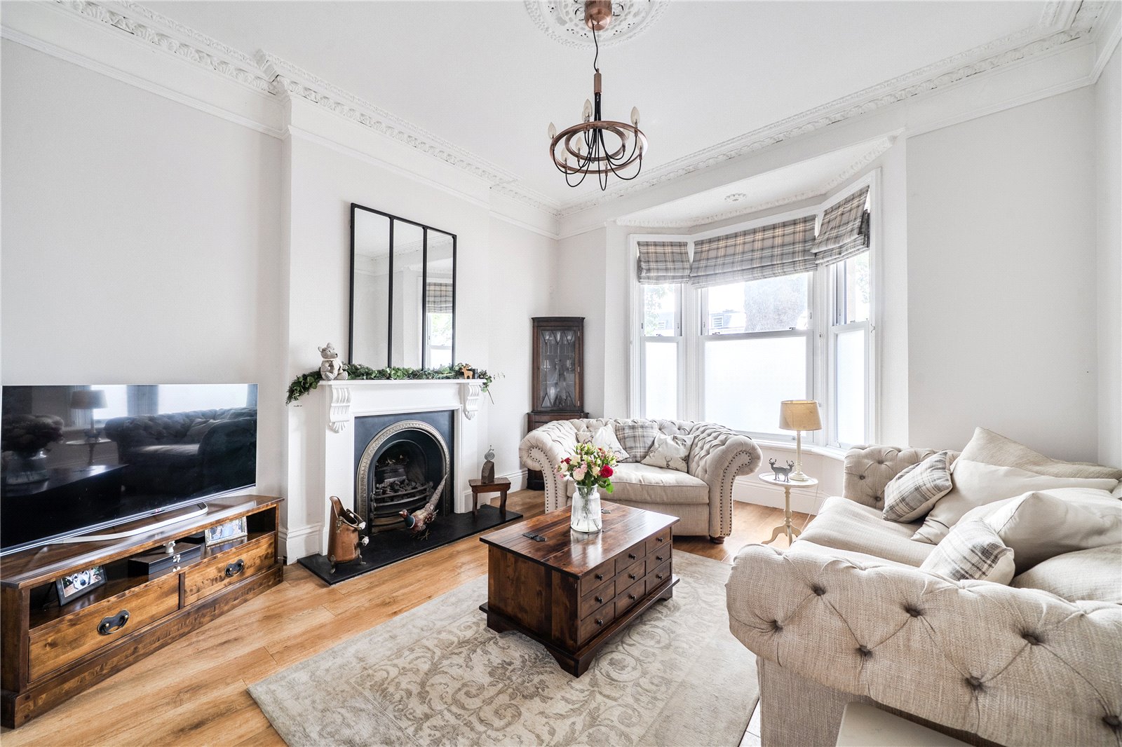 4 bedroom House for sale in Cheltenham