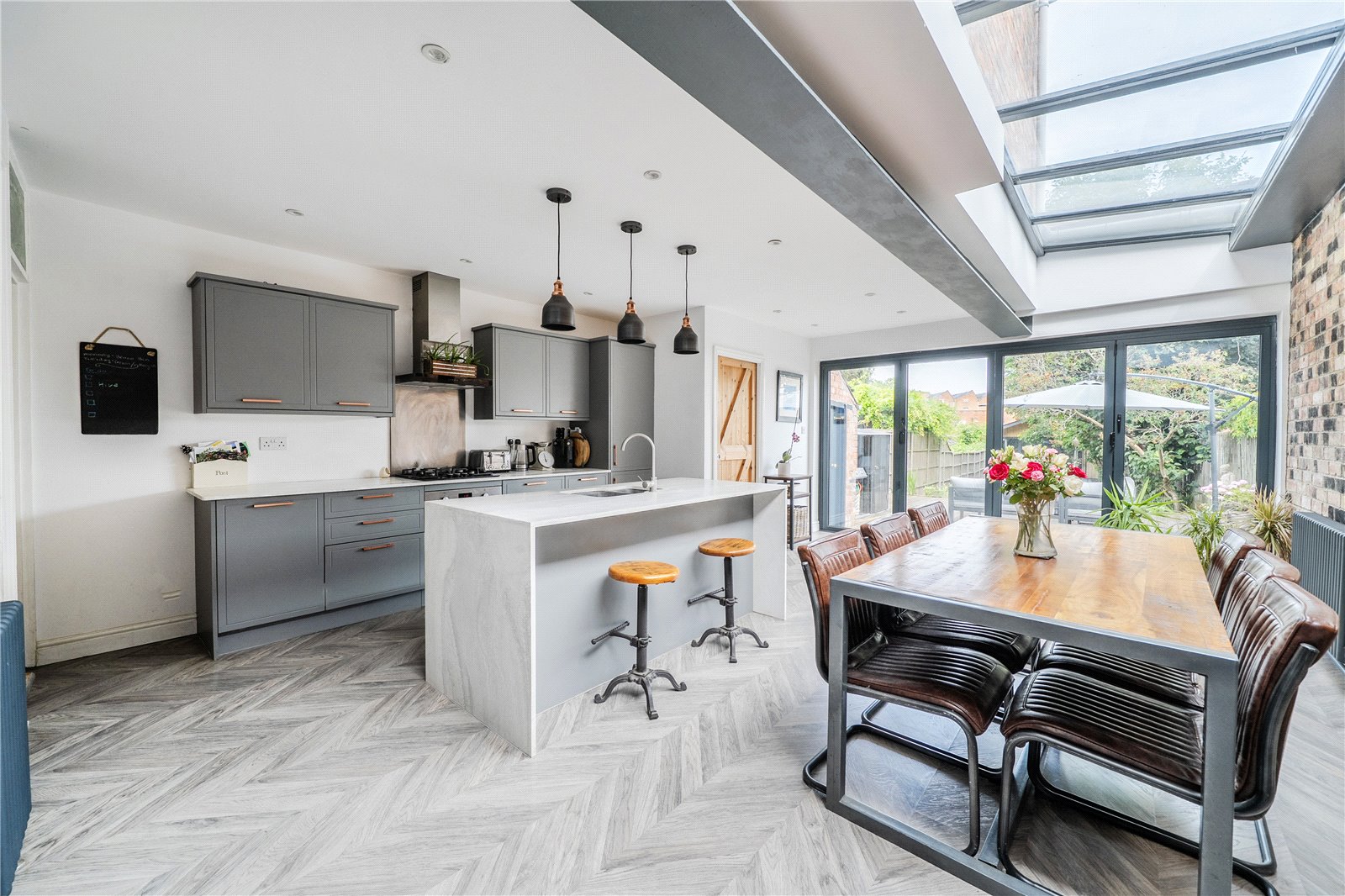 4 bedroom House for sale in Cheltenham