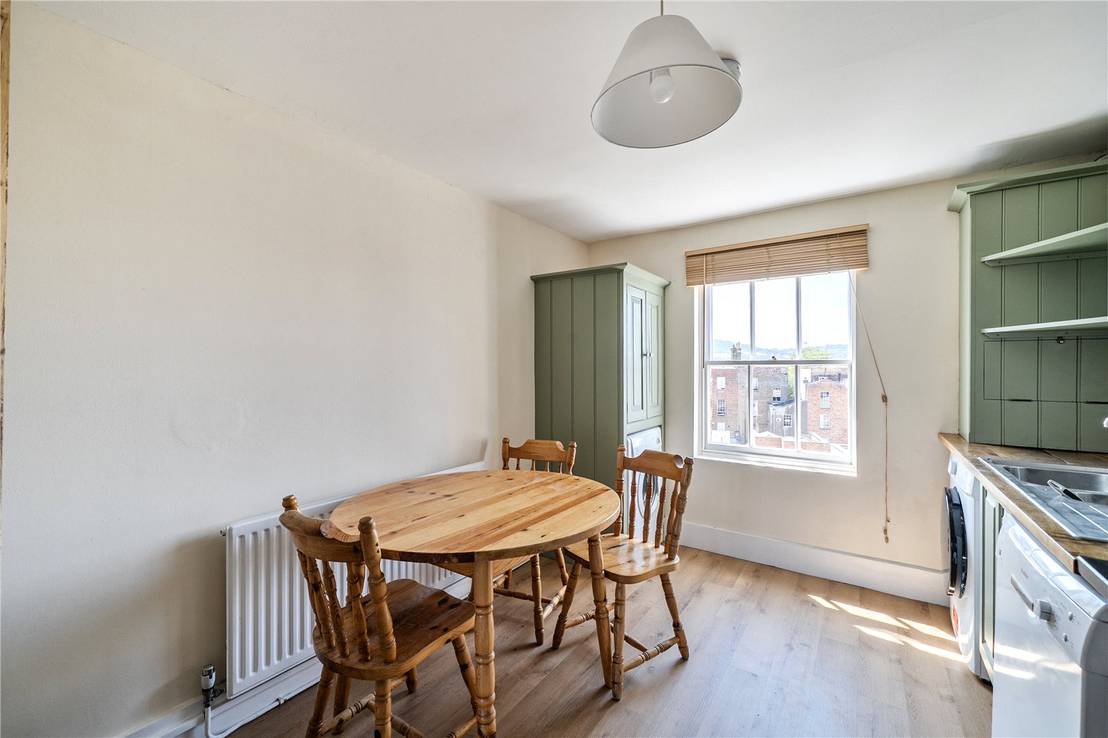 2 bedroom Flat for sale in Cheltenham