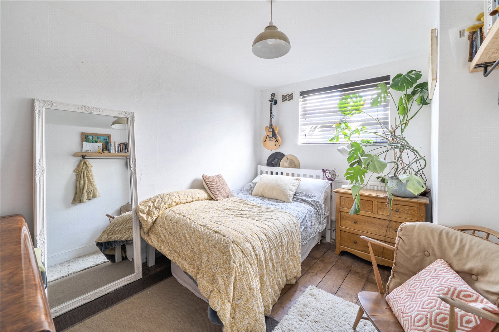 4 bedroom House for sale in Cheltenham