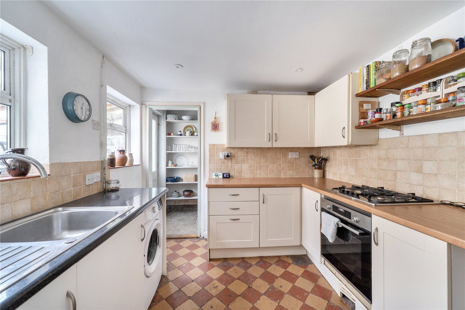 4 bedroom House for sale in Cheltenham