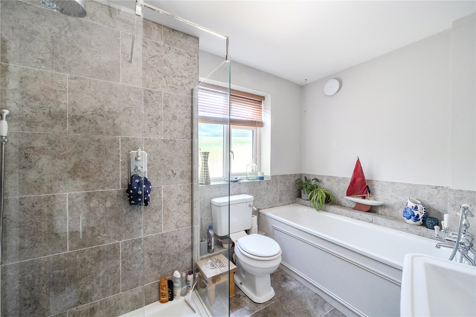 4 bedroom House for sale in Cheltenham