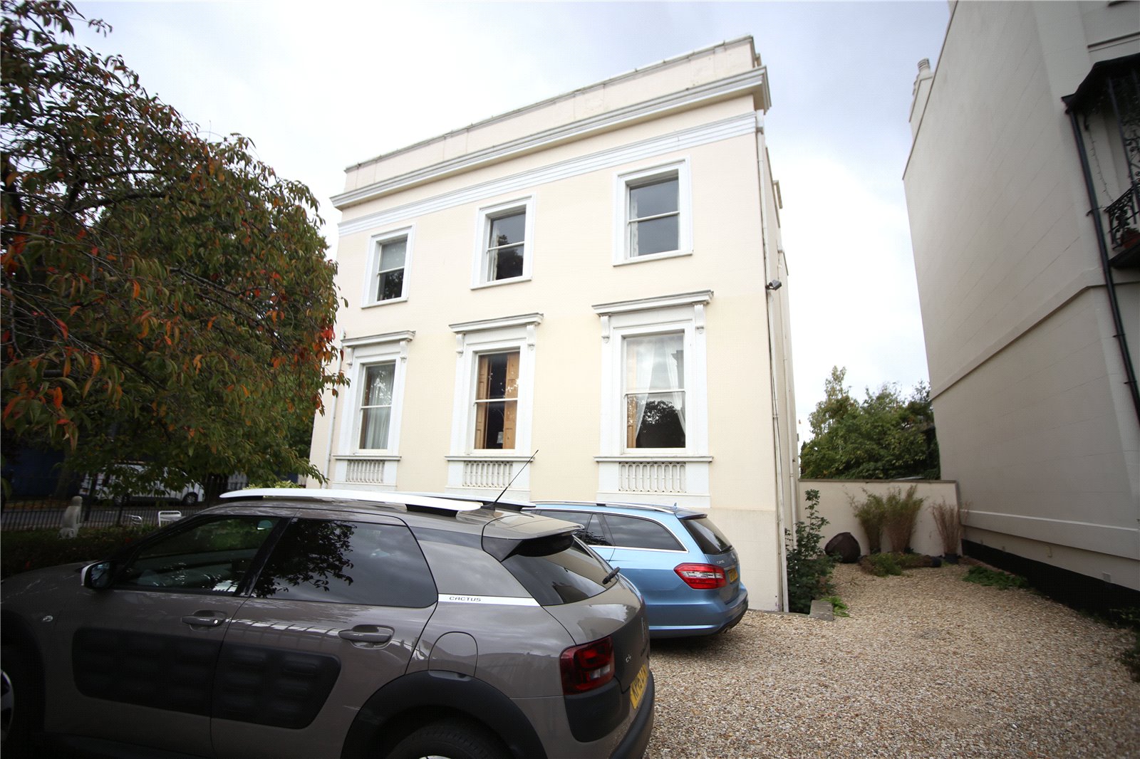 4 bedroom Flat to let in Cheltenham, Gloucestershire