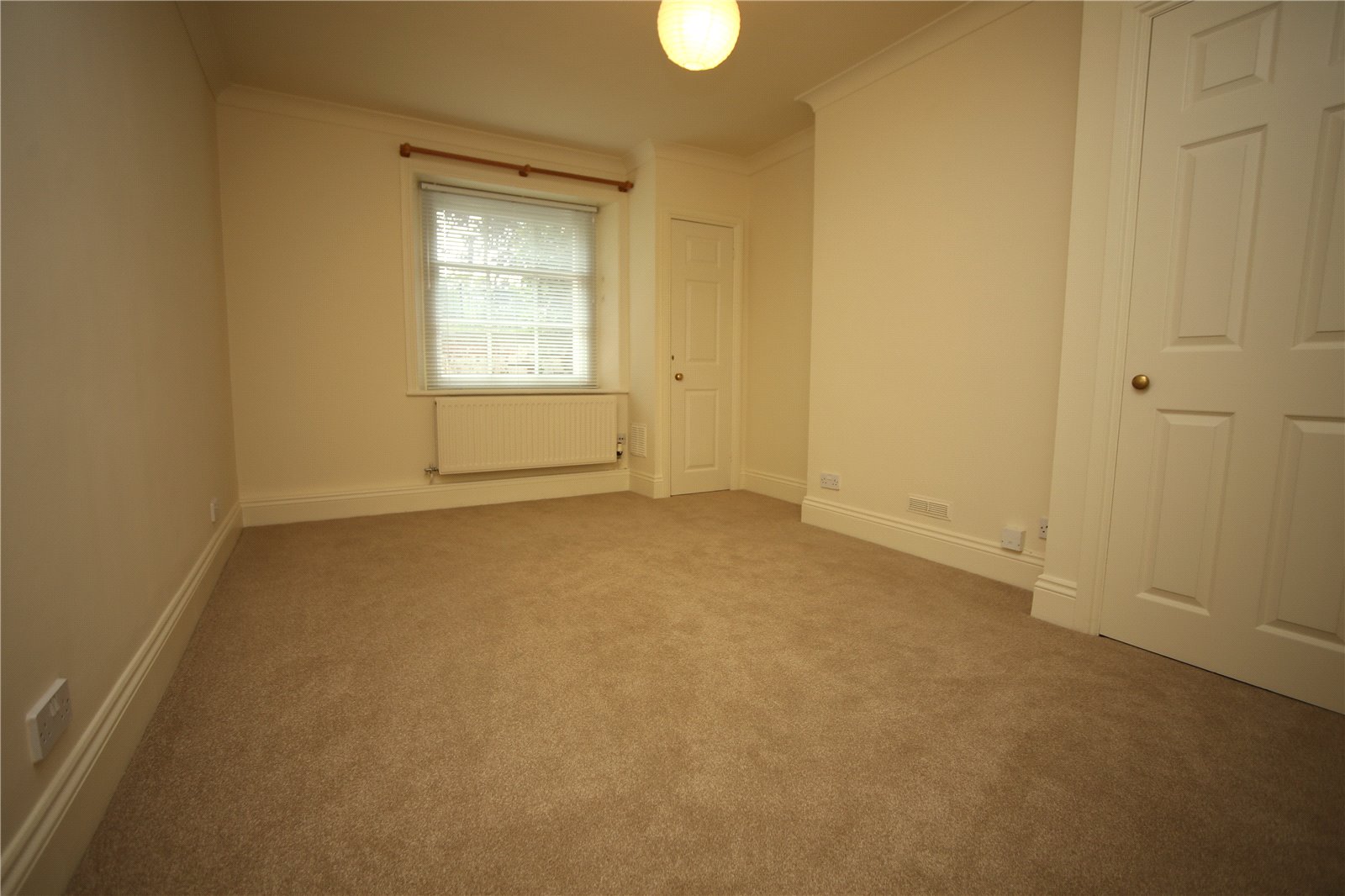 4 bedroom Flat to let in Cheltenham, Gloucestershire