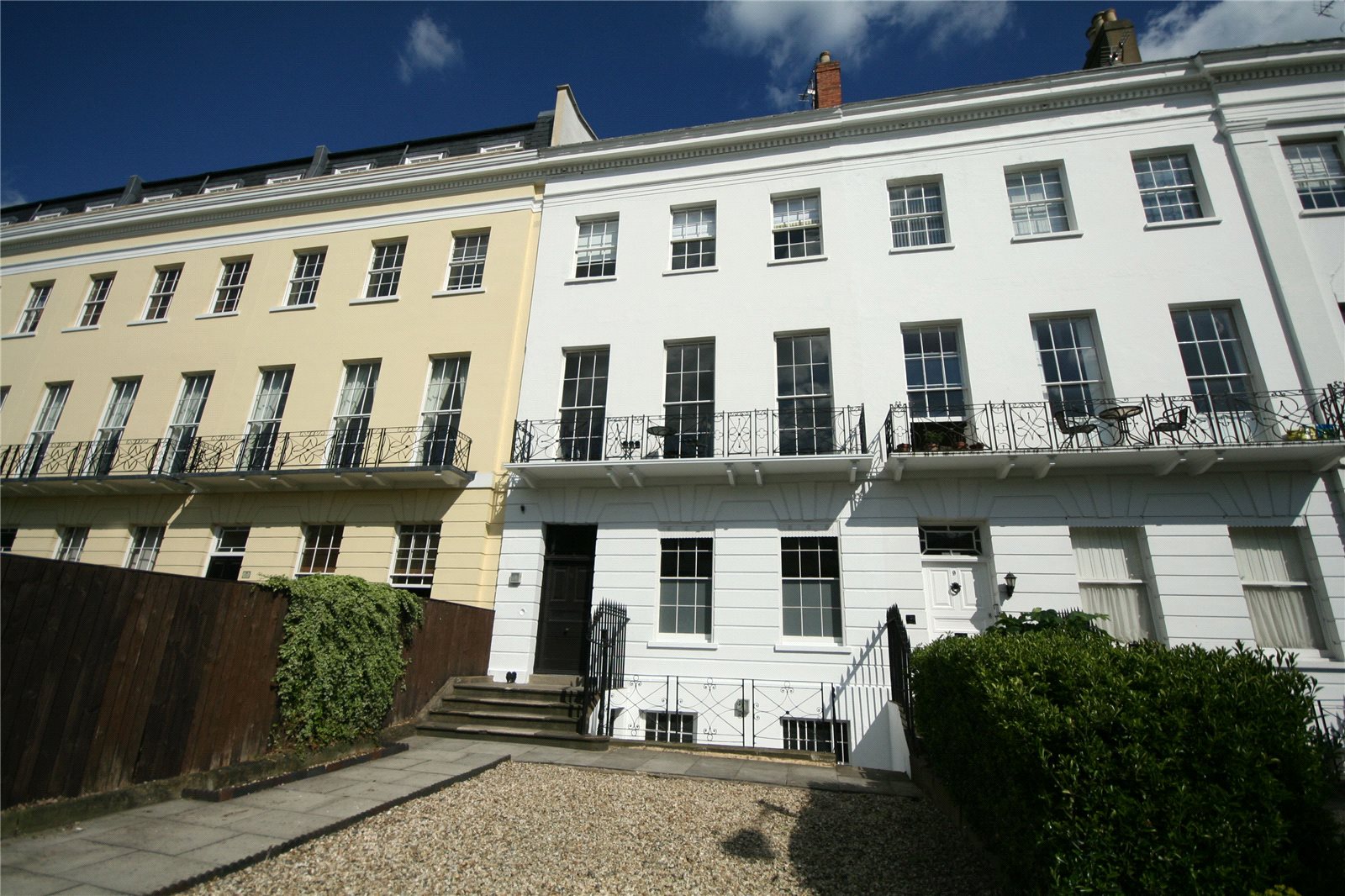 1 bedroom Flat to let in Cheltenham