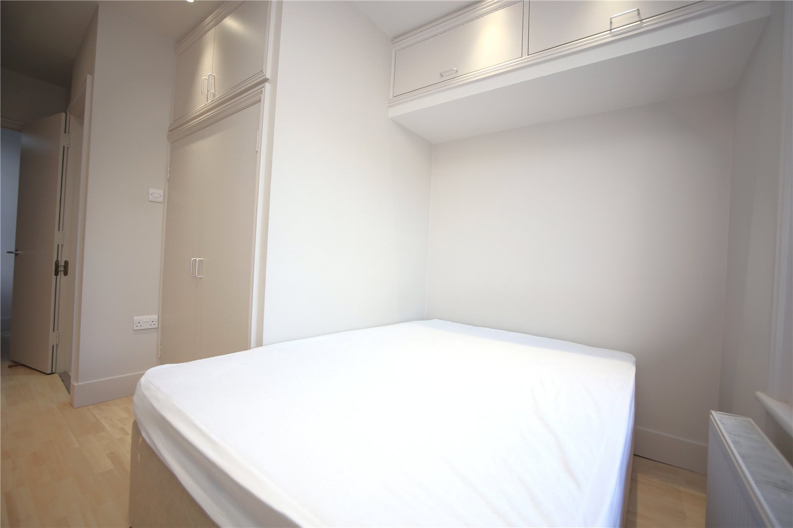1 bedroom Flat to let in Cheltenham