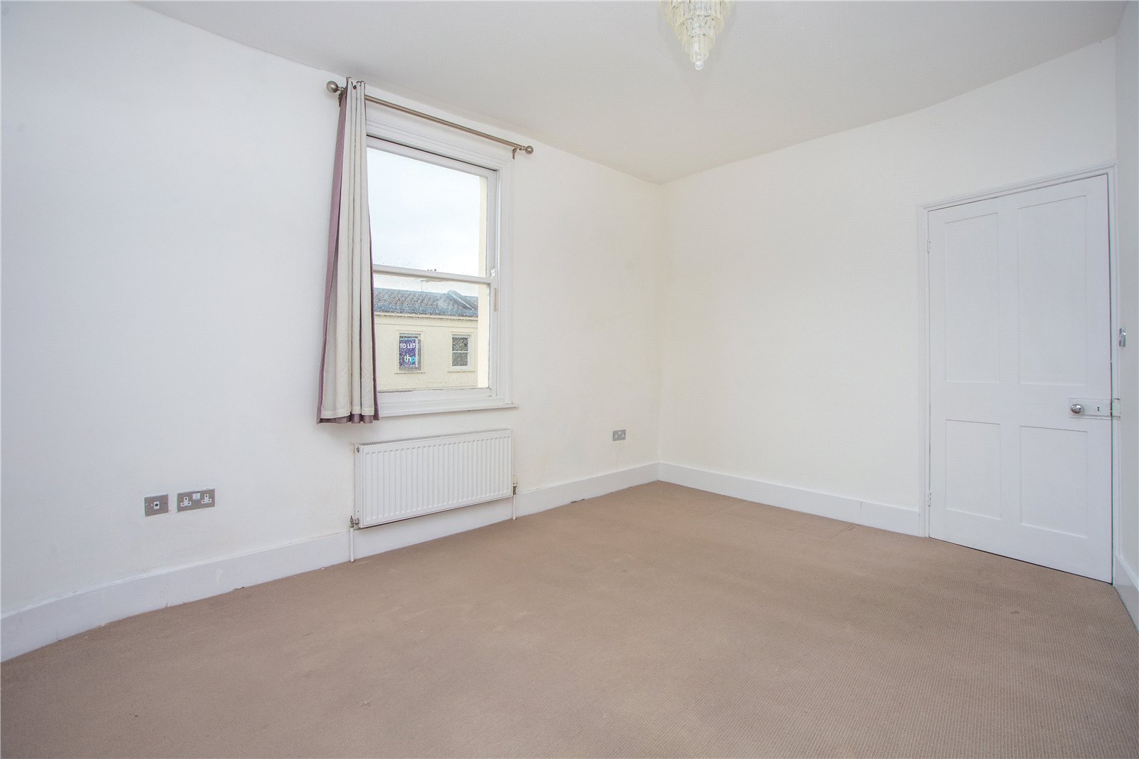 2 bedroom Flat to let in Fairview, Cheltenham, Glos