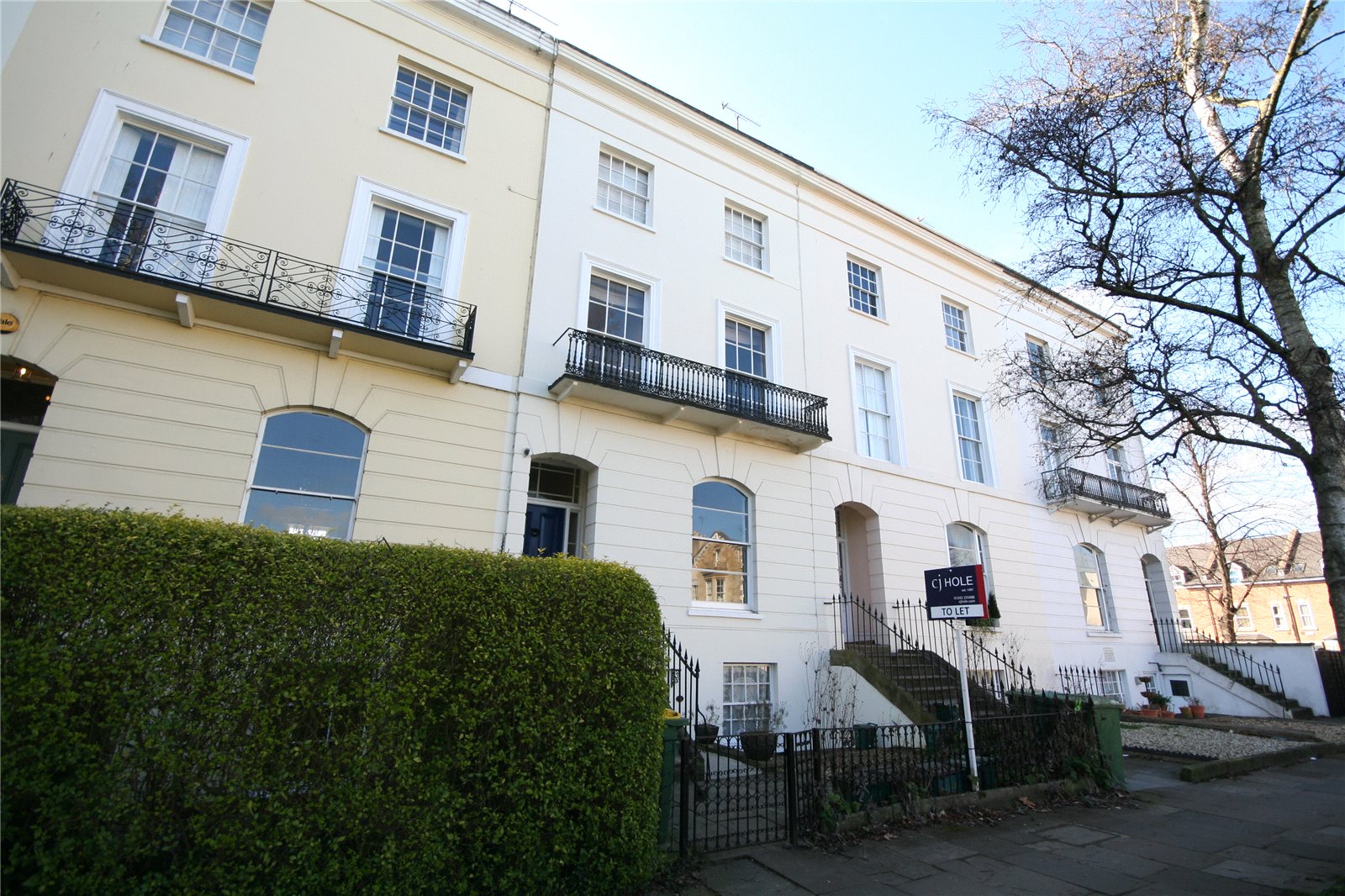 1 bedroom Flat to let in Cheltenham