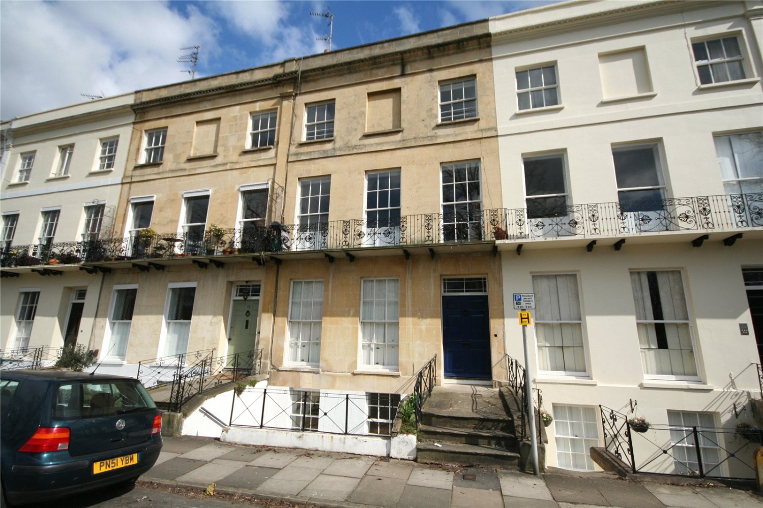 Cheltenham, Glos