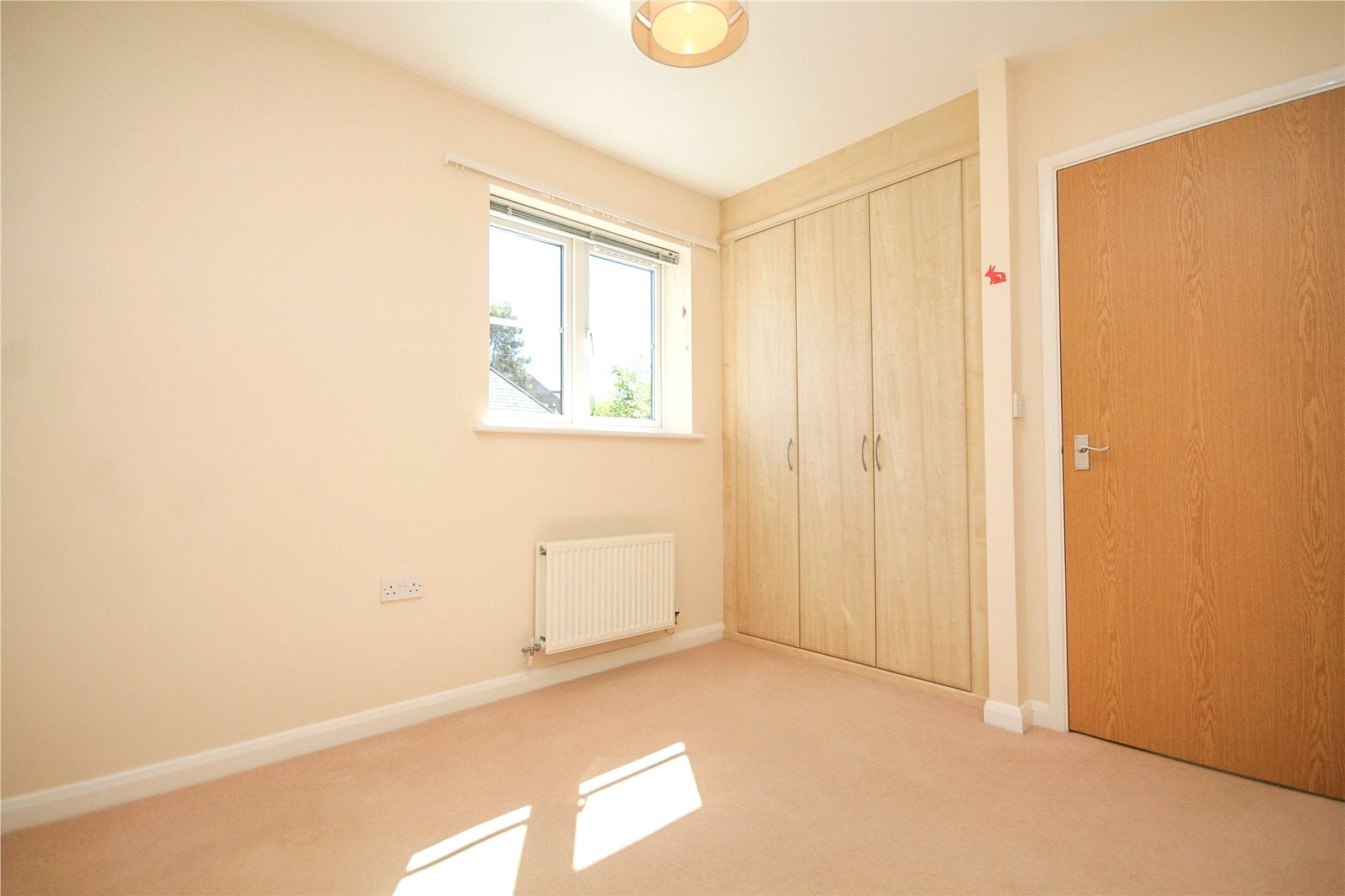 2 bedroom Flat to let in Cheltenham, Glos