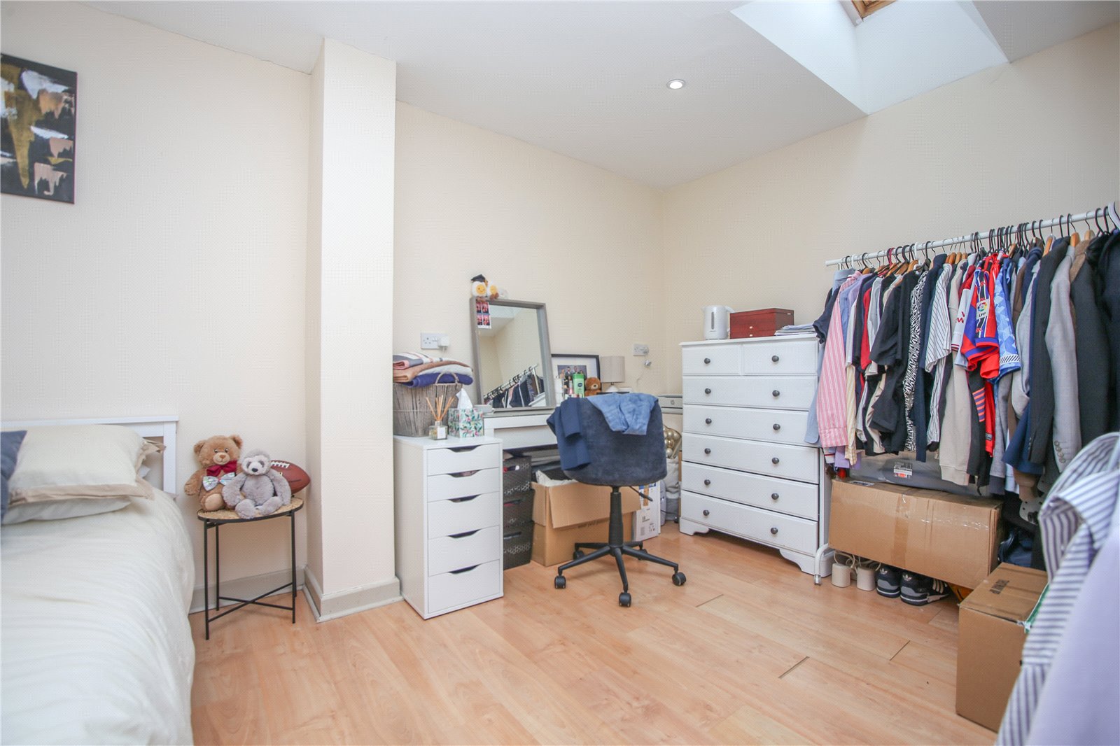 2 bedroom House to let in Cheltenham, Gloucestershire