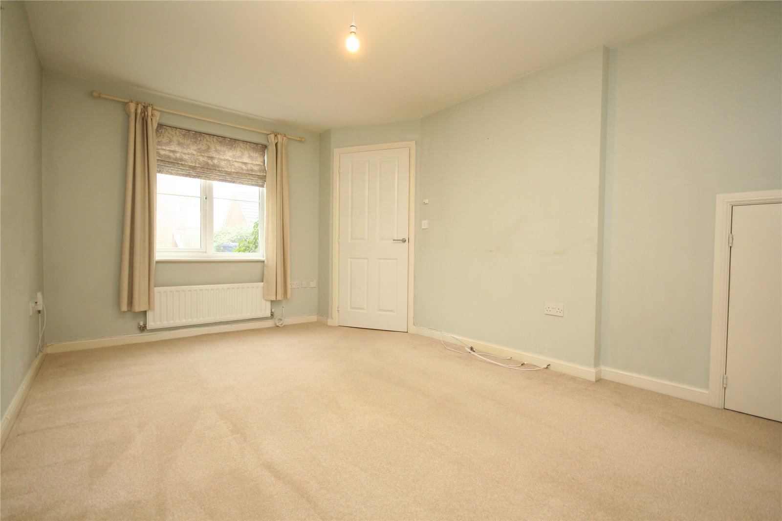 2 bedroom House to let in Bishops Cleeve, Cheltenham, Glos