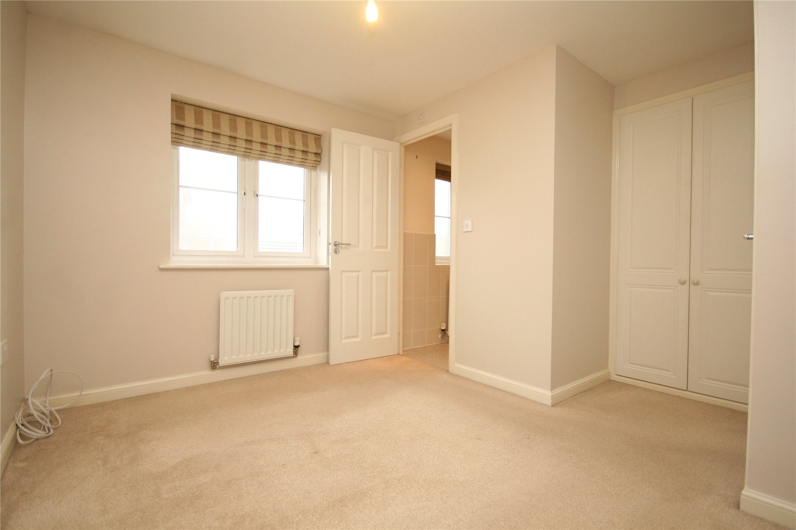 2 bedroom House to let in Bishops Cleeve, Cheltenham, Glos