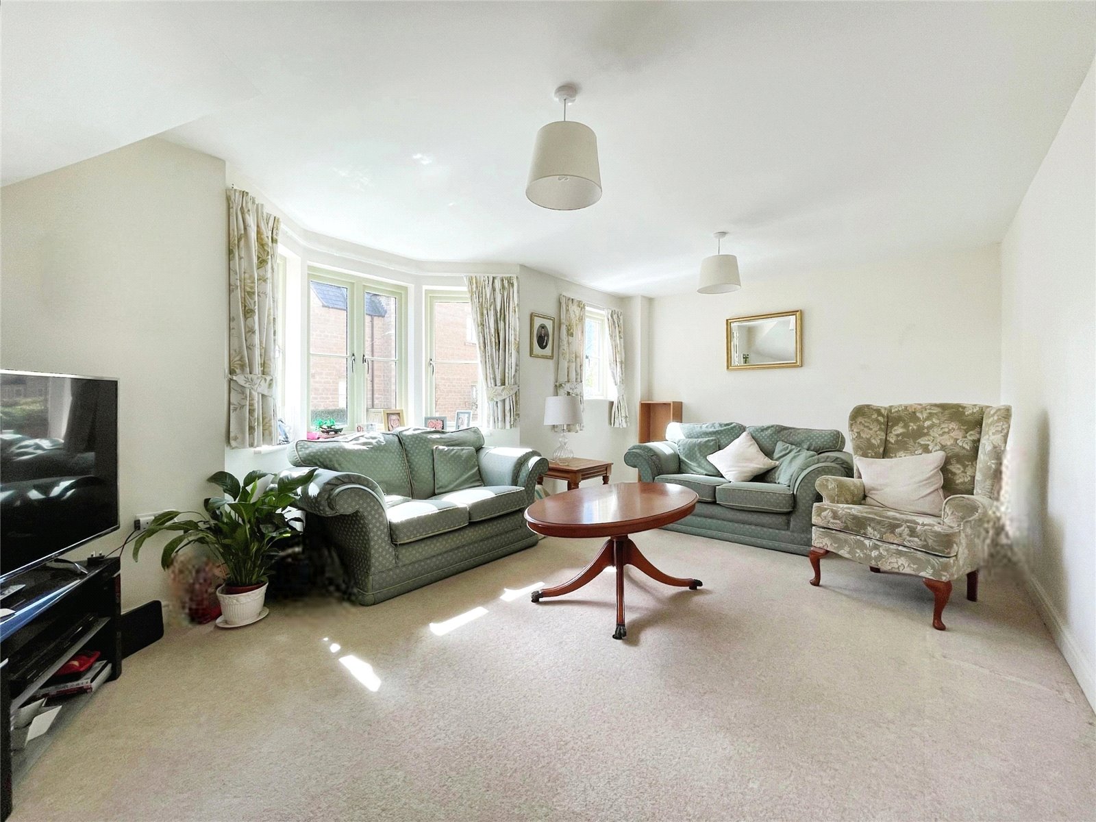 3 bedroom House to let in Cirencester, Gloucestershire