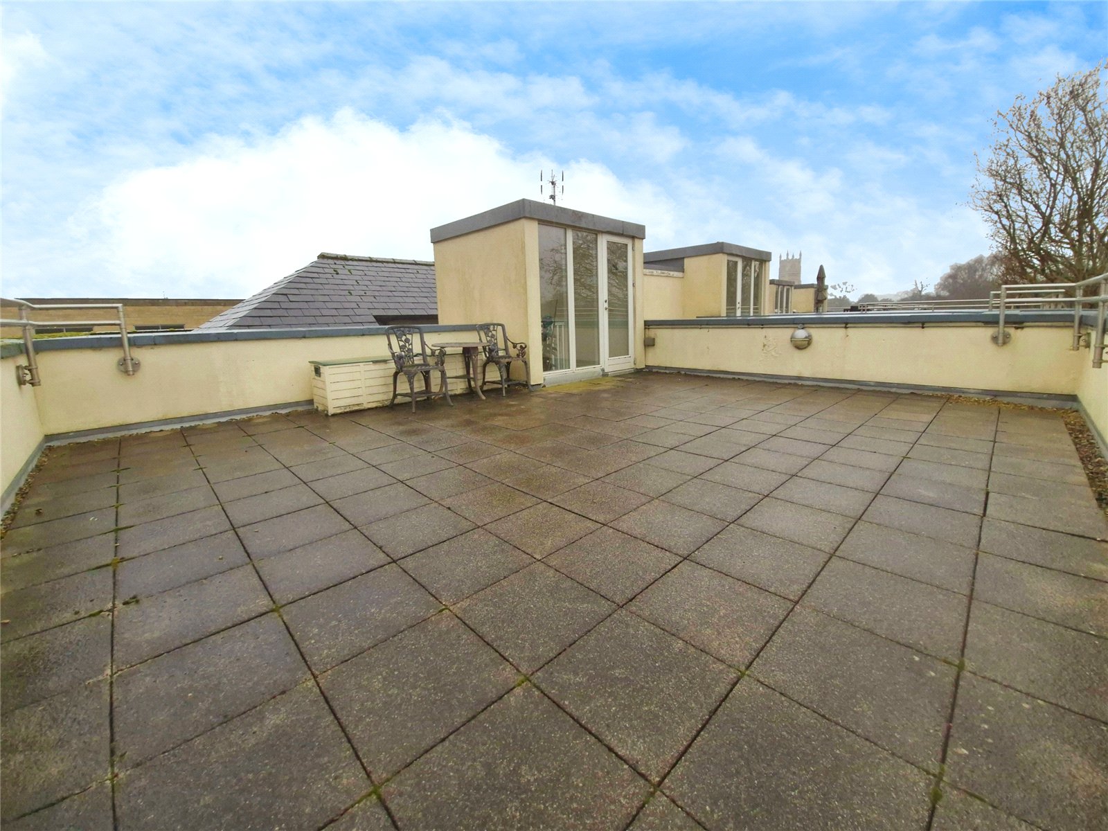 2 bedroom Flat for sale in The Waterloo, Cirencester, Glos