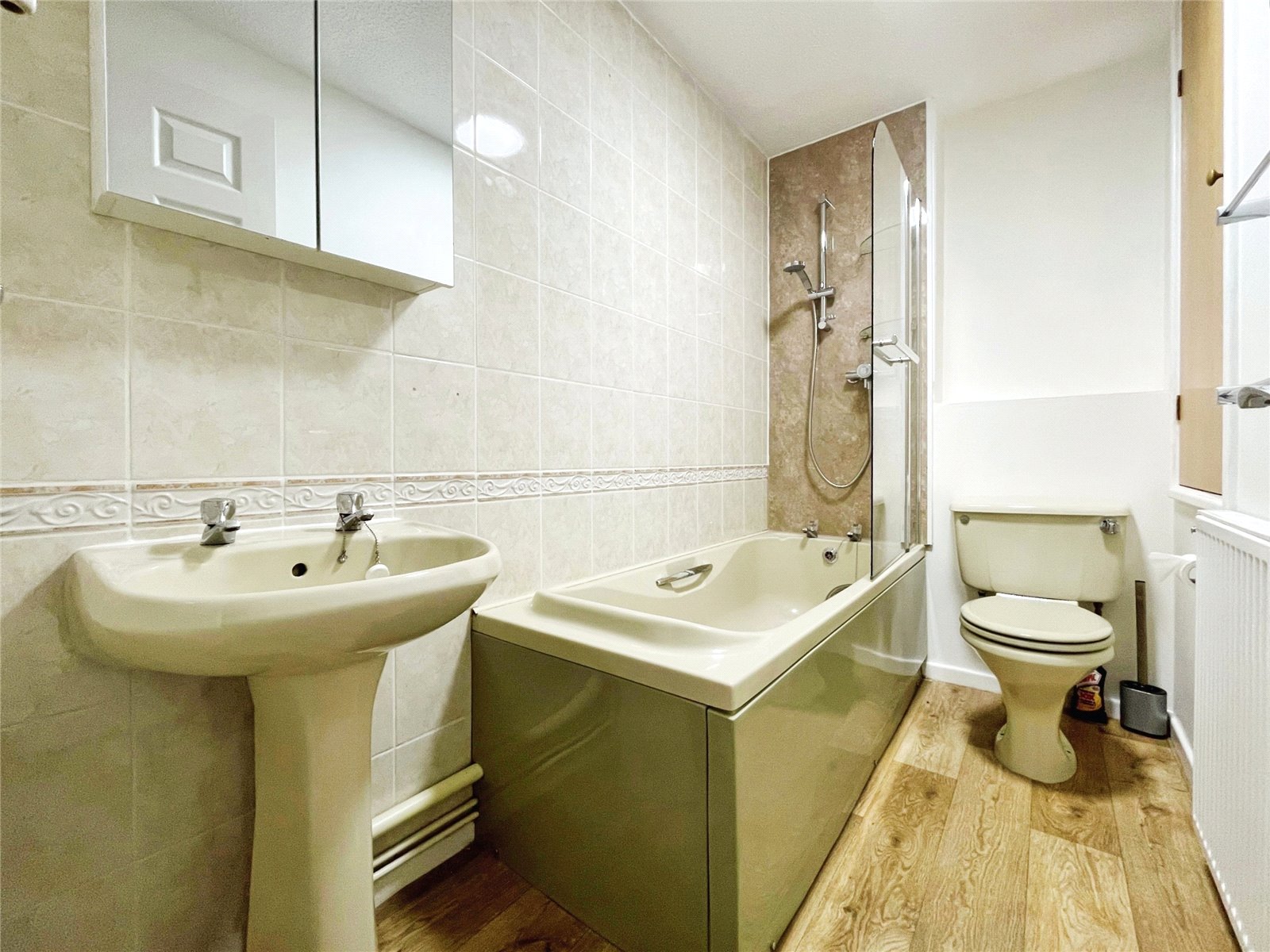 2 bedroom House to let in Cirencester