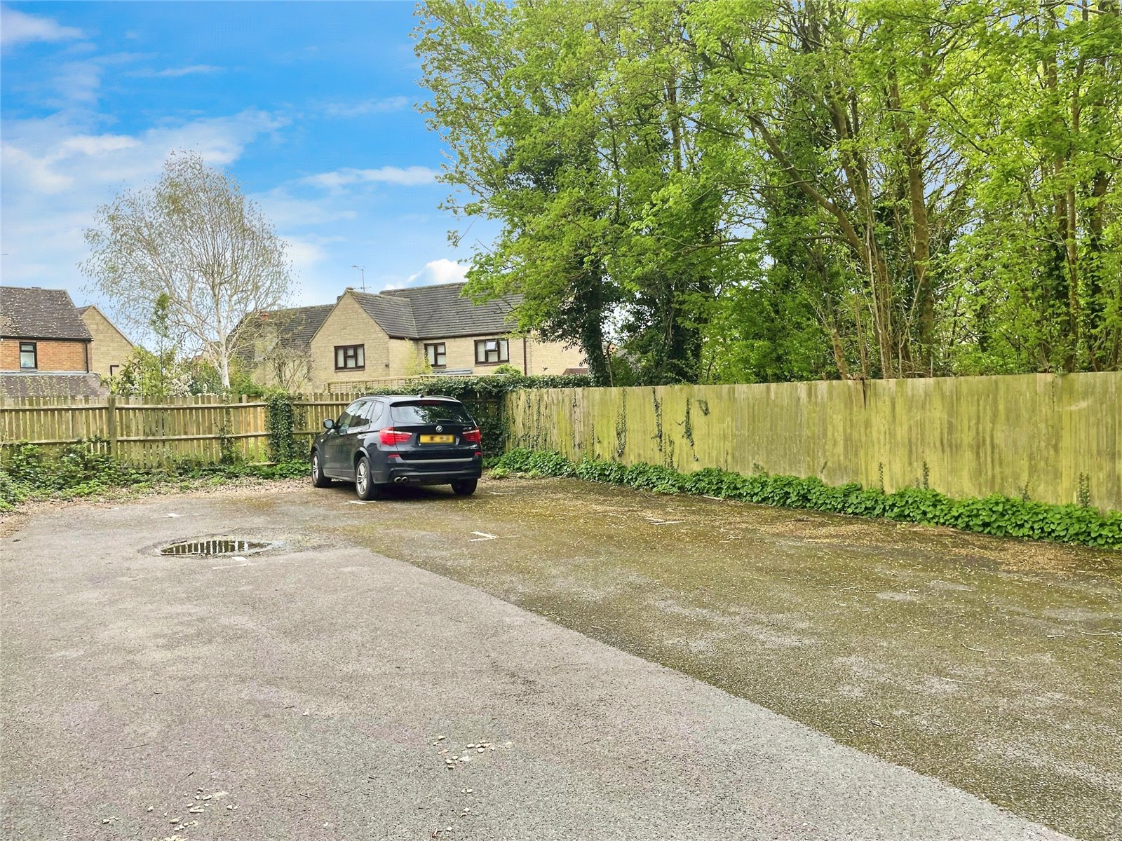 2 bedroom House to let in Cirencester