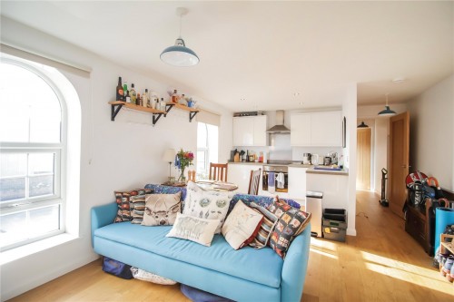 Longwood Court, Cirencester