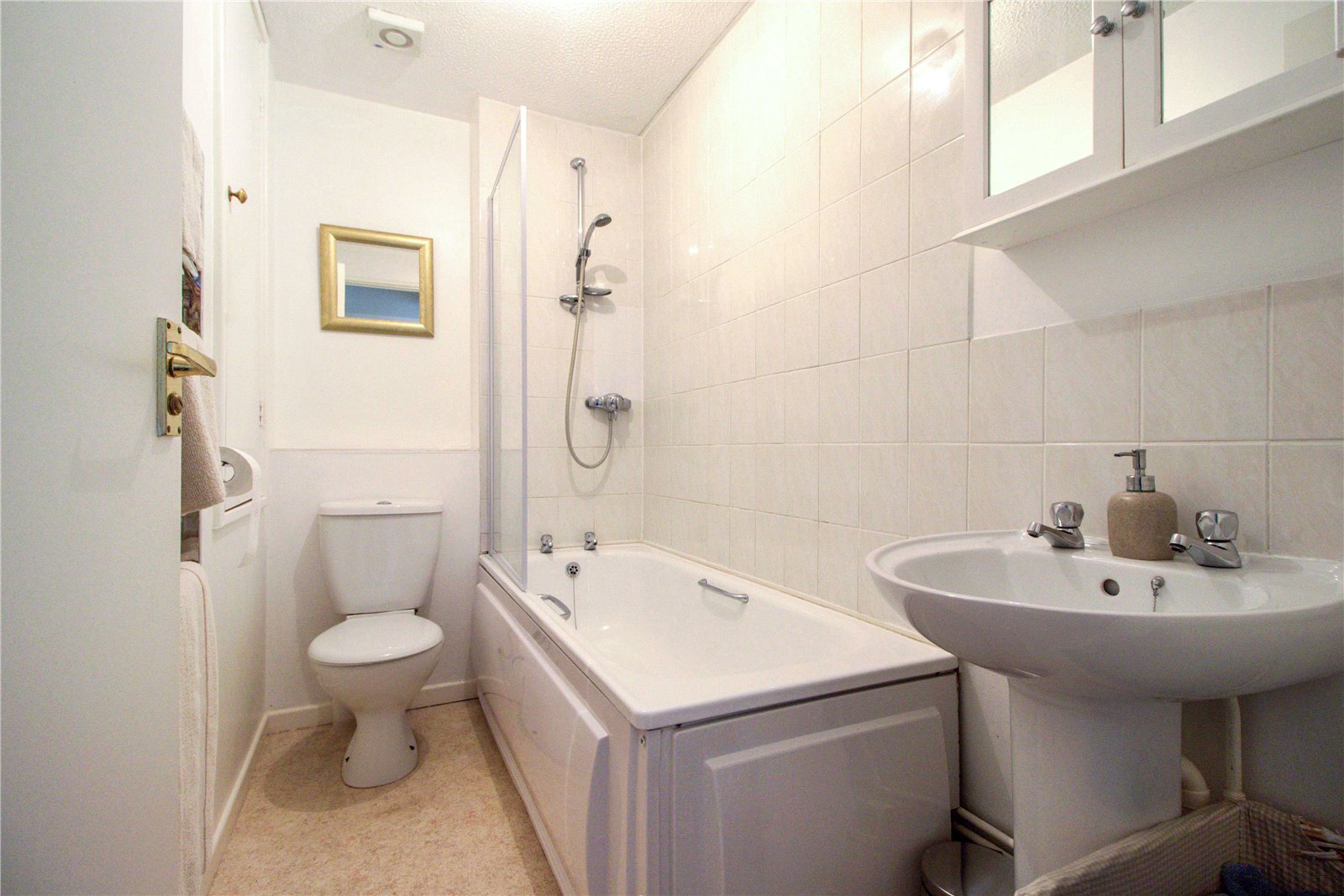 2 bedroom House to let in Cirencester