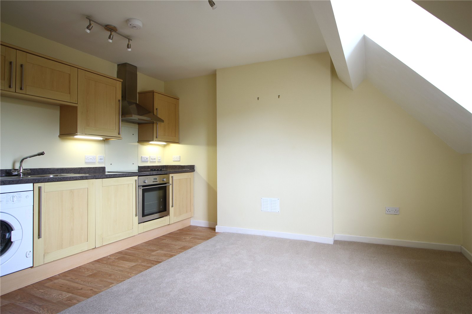 1 bedroom Flat to let in Victoria Road, 97 Victoria Road, Cirencester