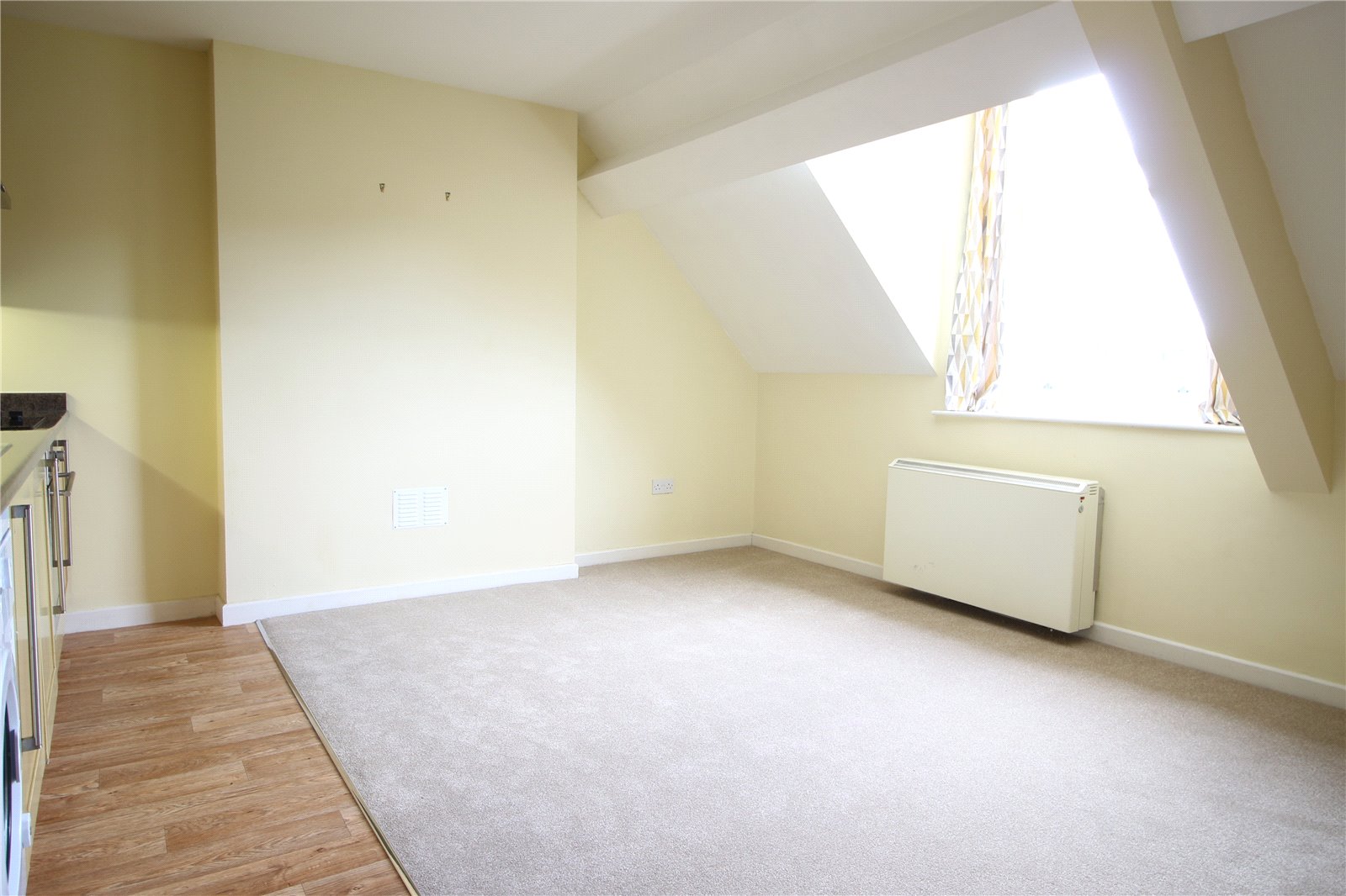 1 bedroom Flat to let in Victoria Road, 97 Victoria Road, Cirencester