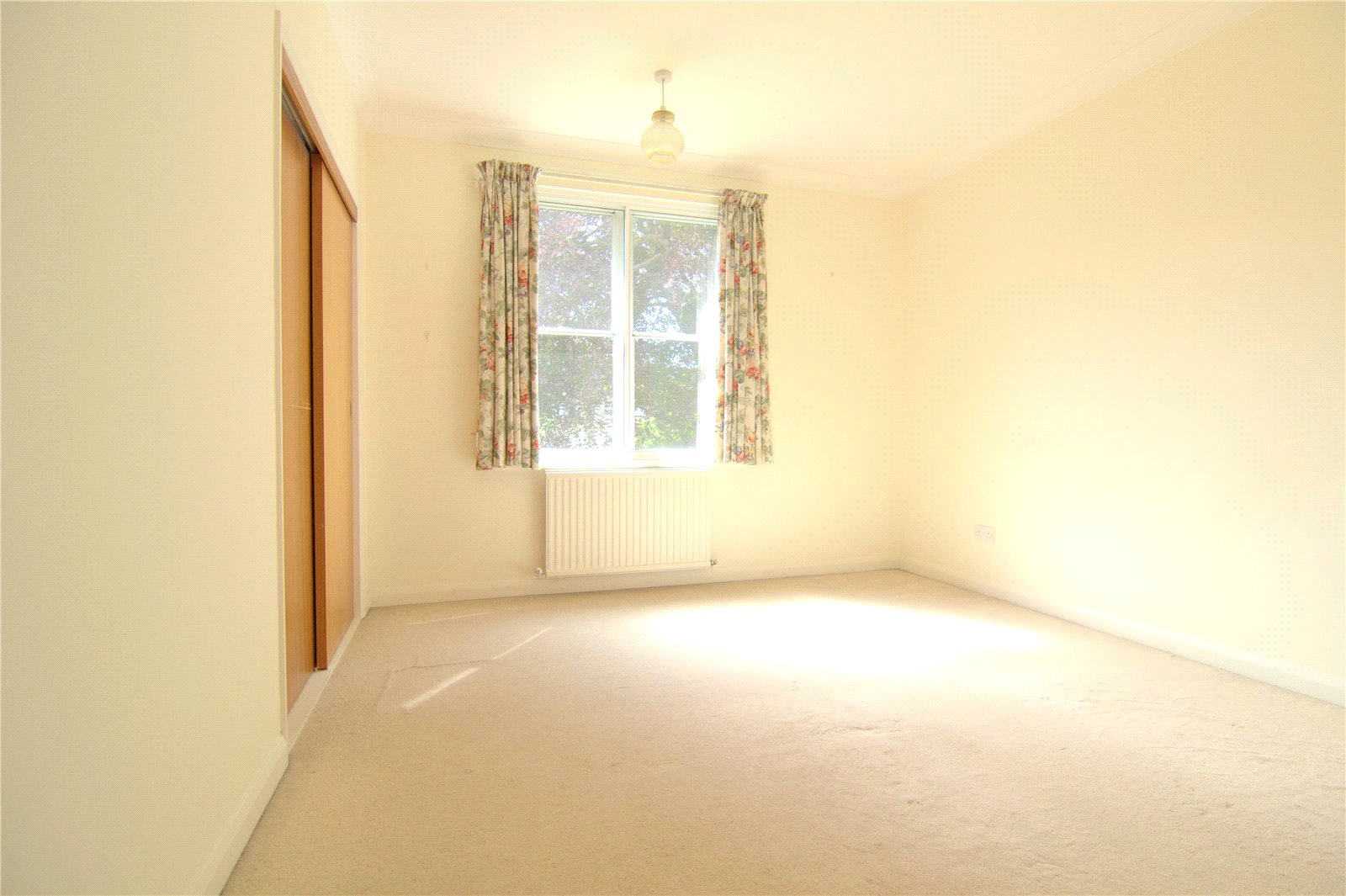 2 bedroom Flat for sale in Cirencester, Gloucestershire