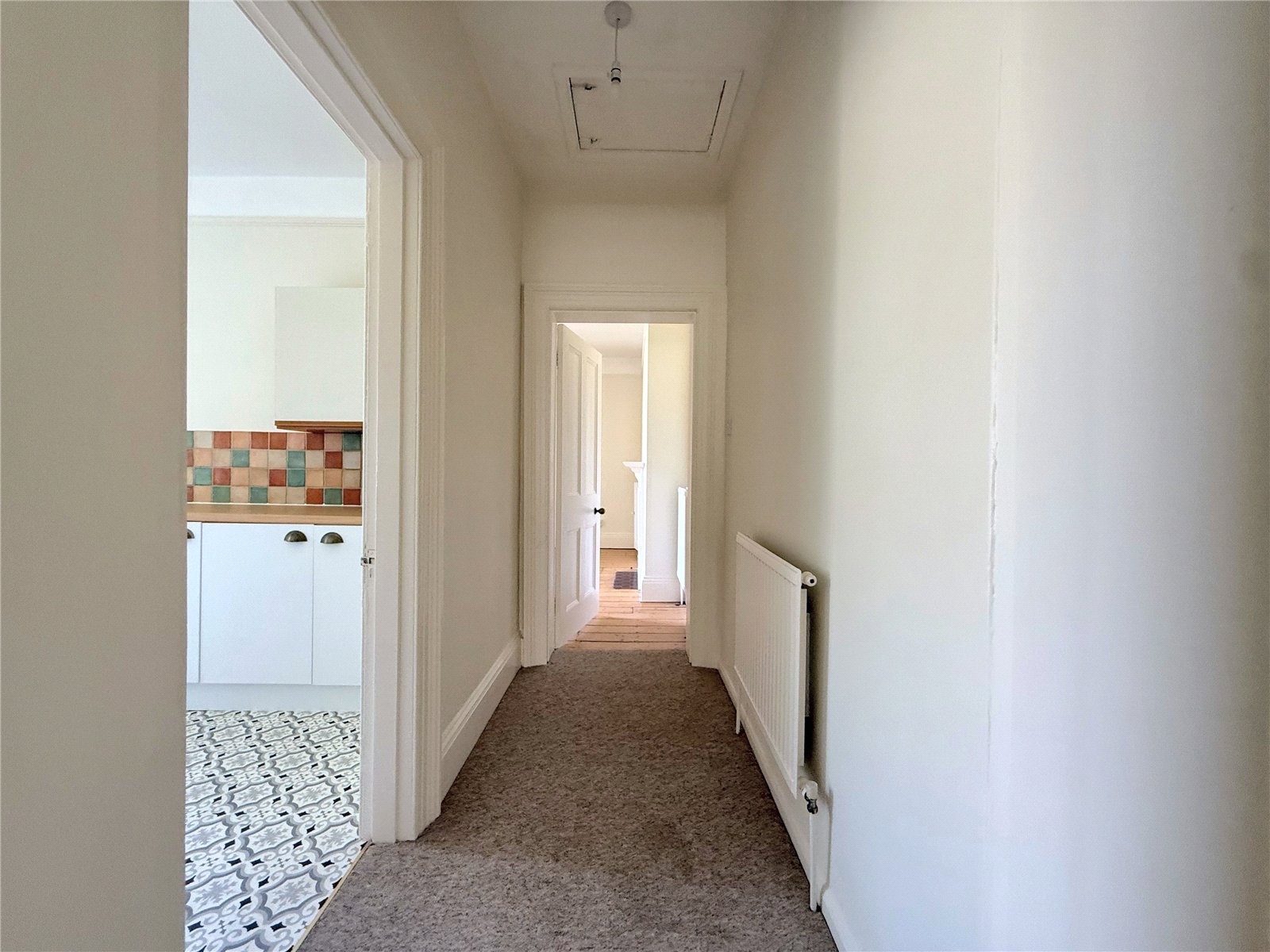 1 bedroom Flat to let in Cirencester