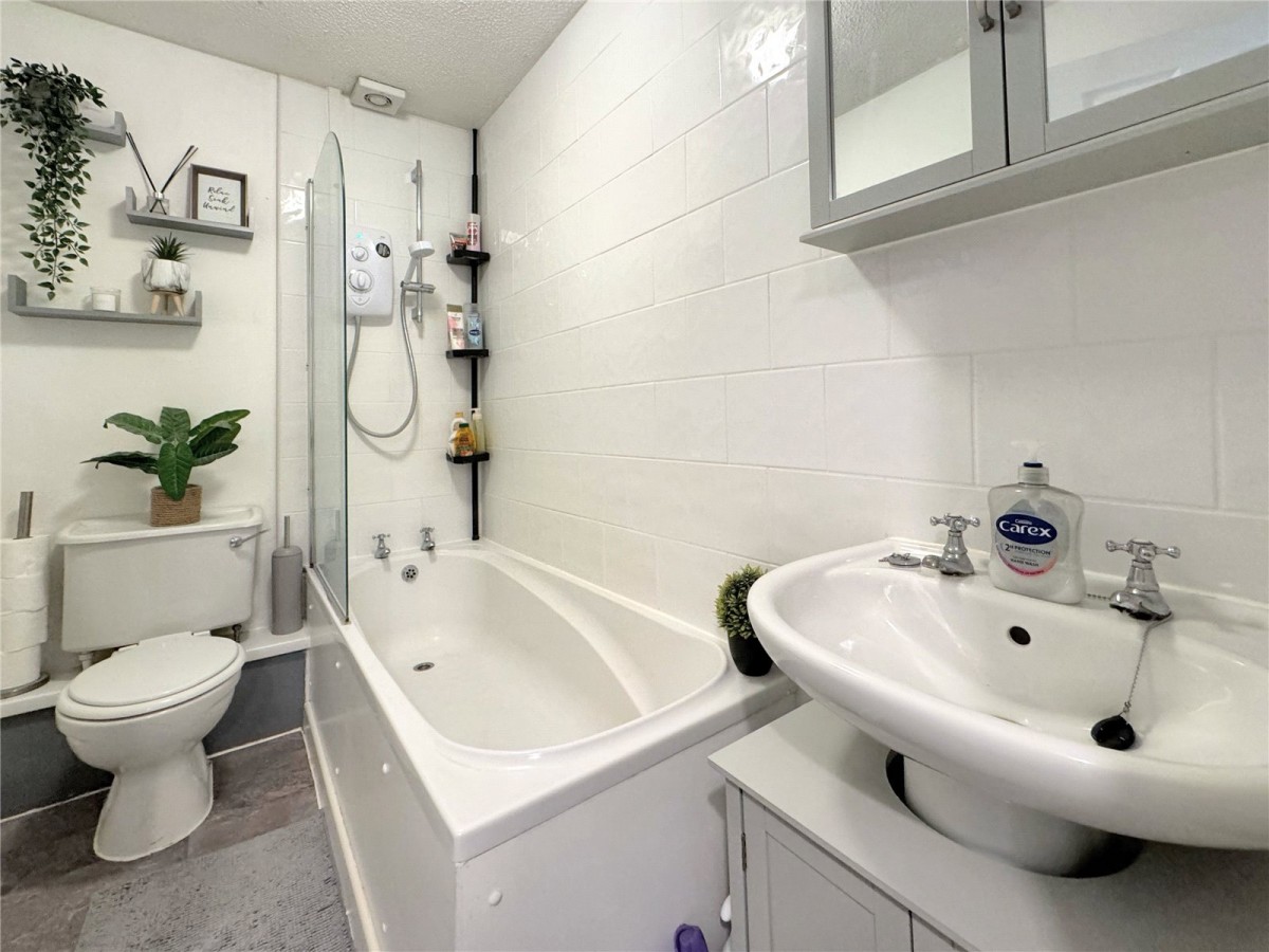 South Cerney, Cirencester